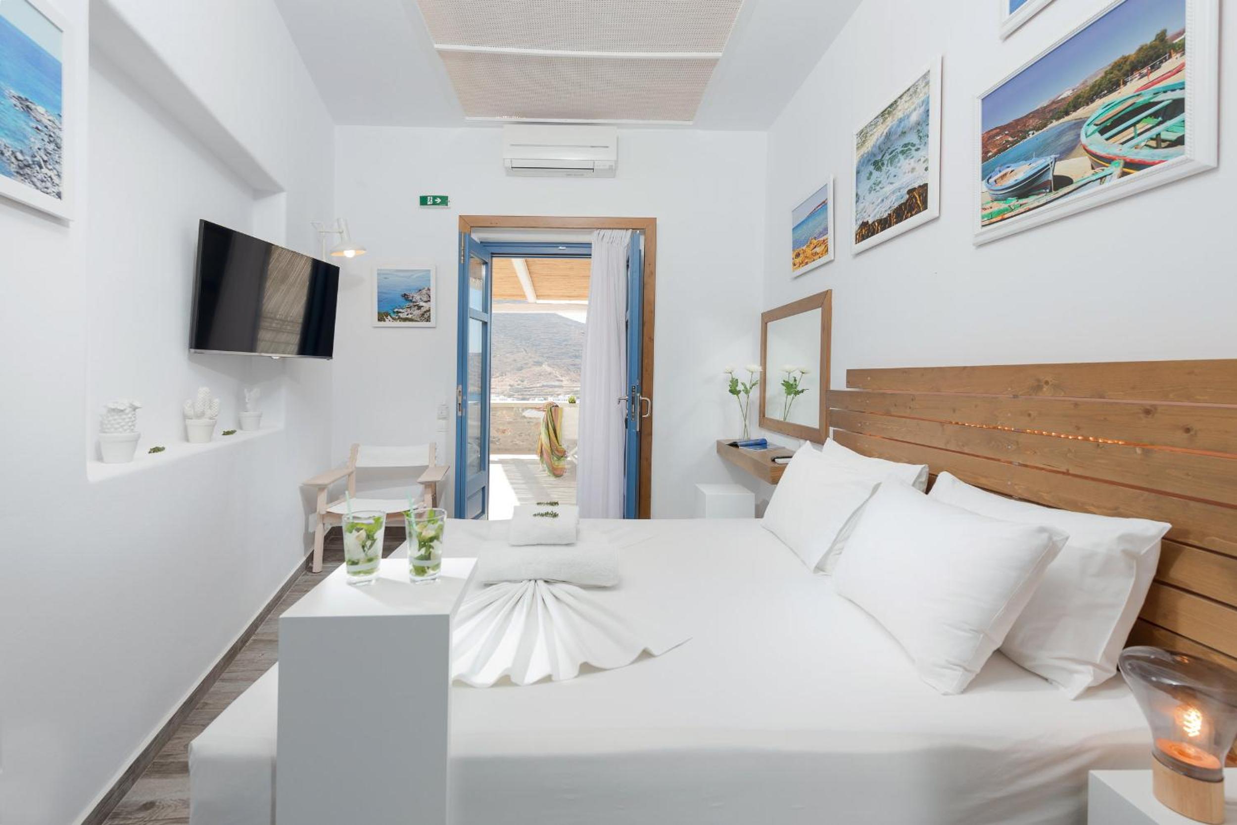 One-Bedroom Apartment with Sea View photo 3