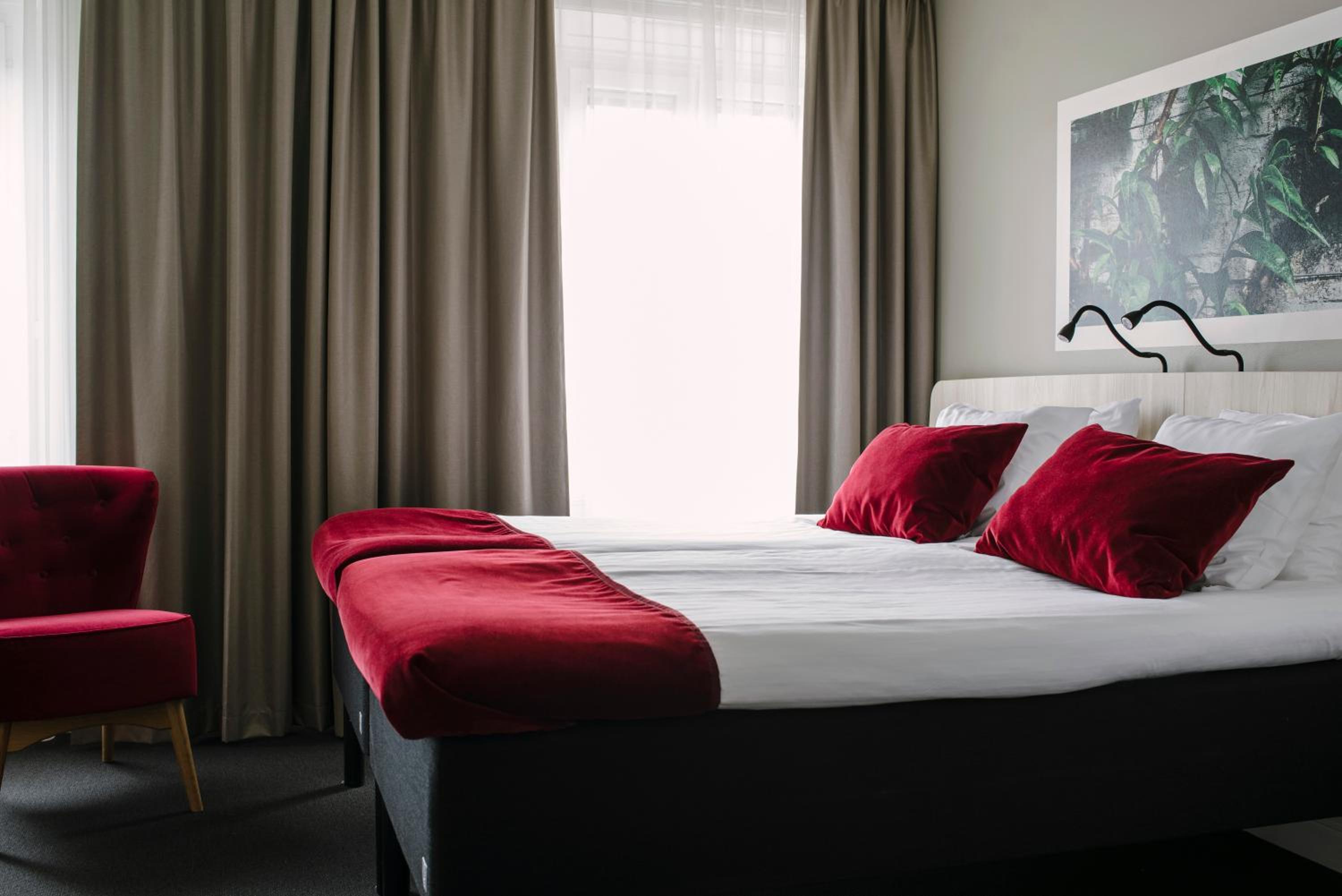 Family Twin Room