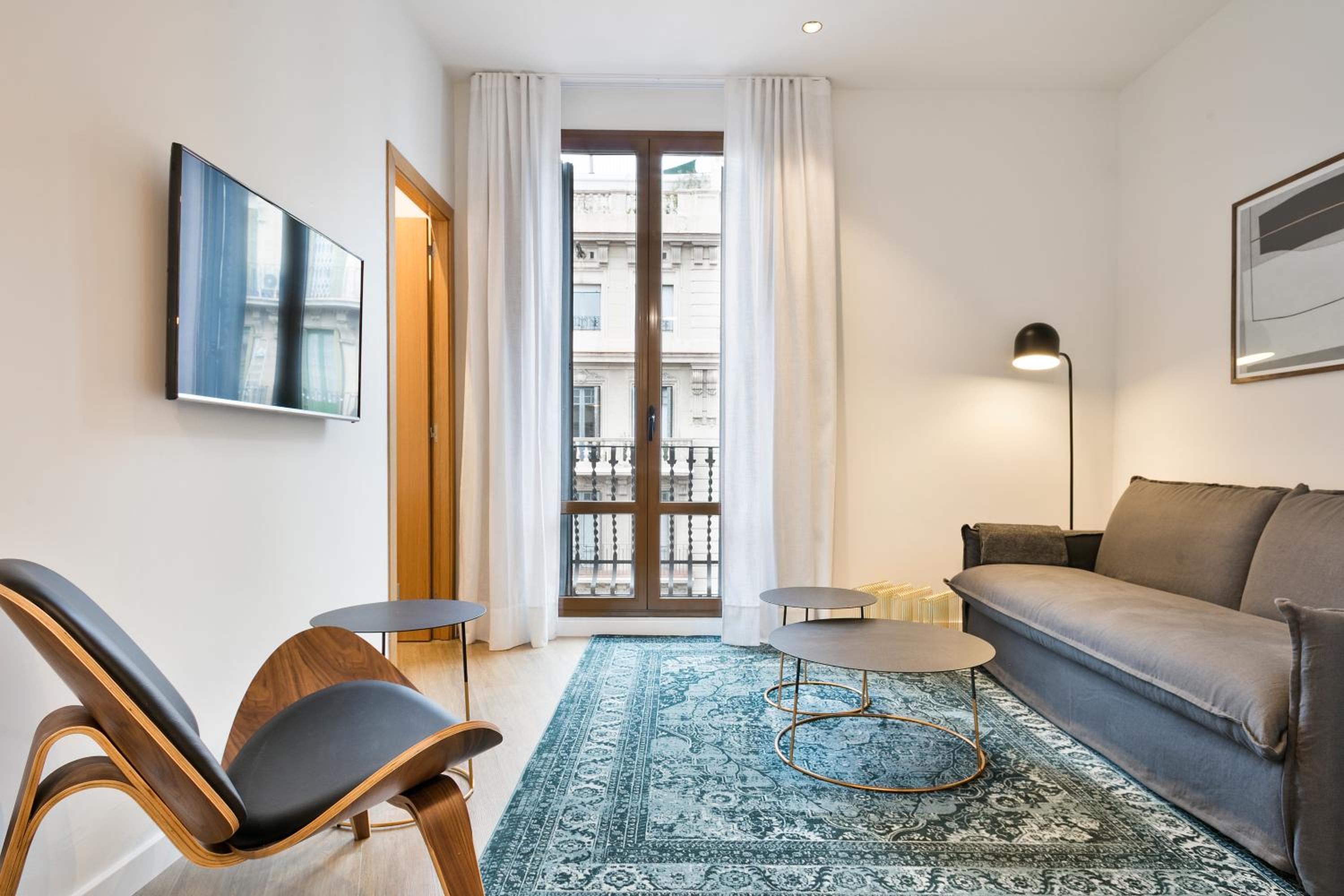 Deluxe Apartment
