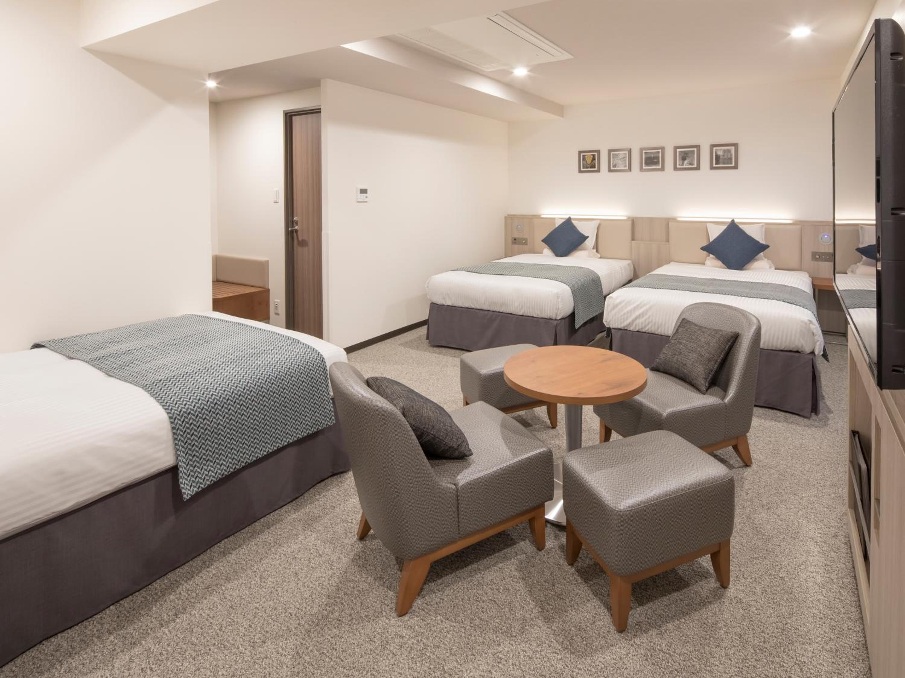 Deluxe Quadruple Room photo 3