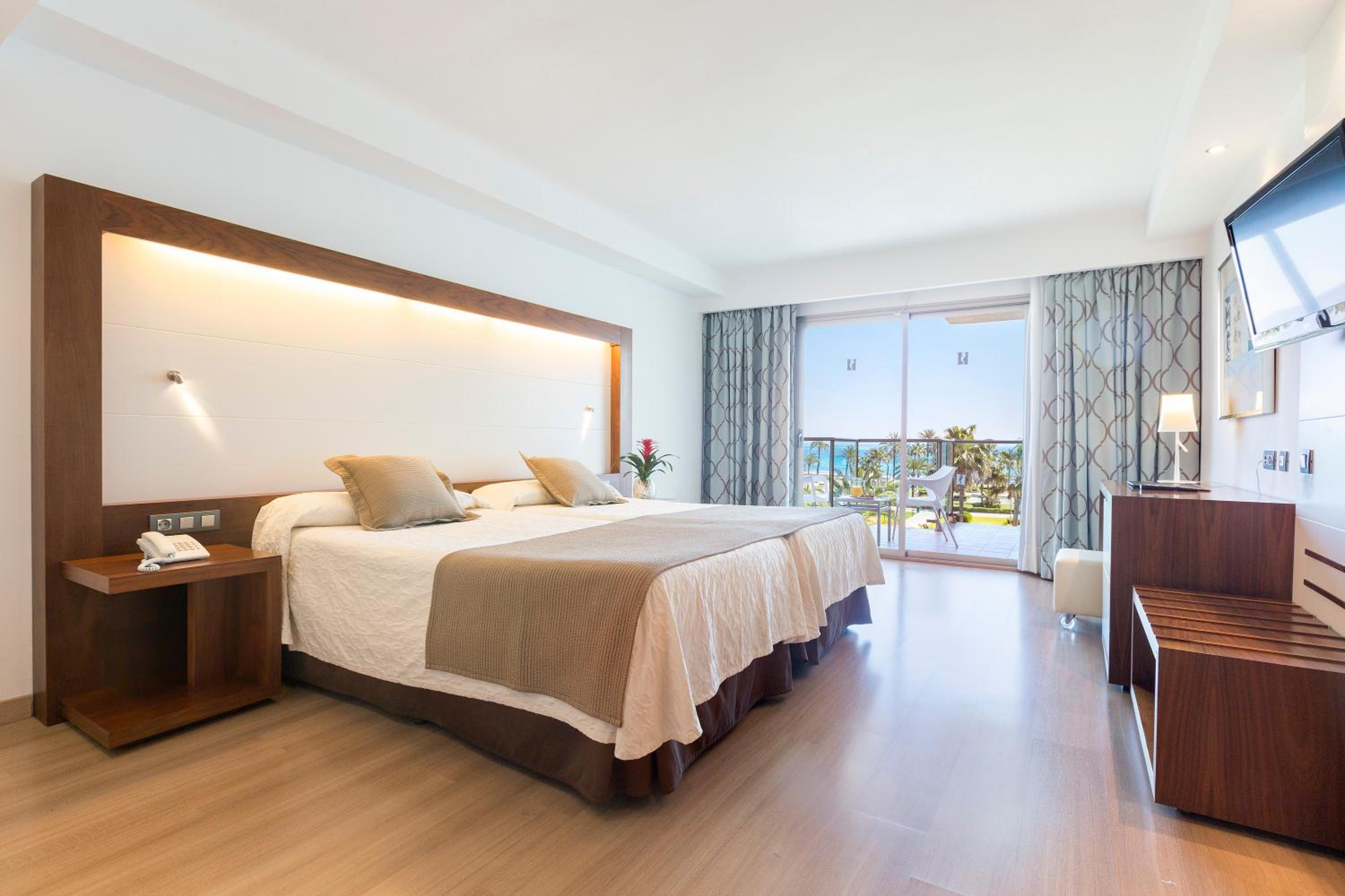 Junior Suite - Photo 1