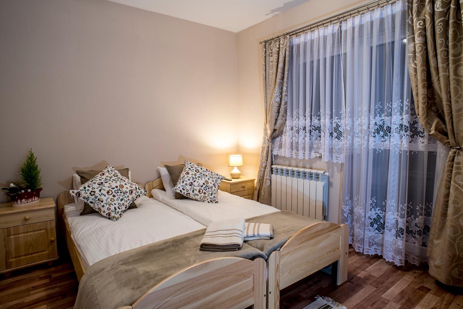 Double or Twin Room - Photo 5