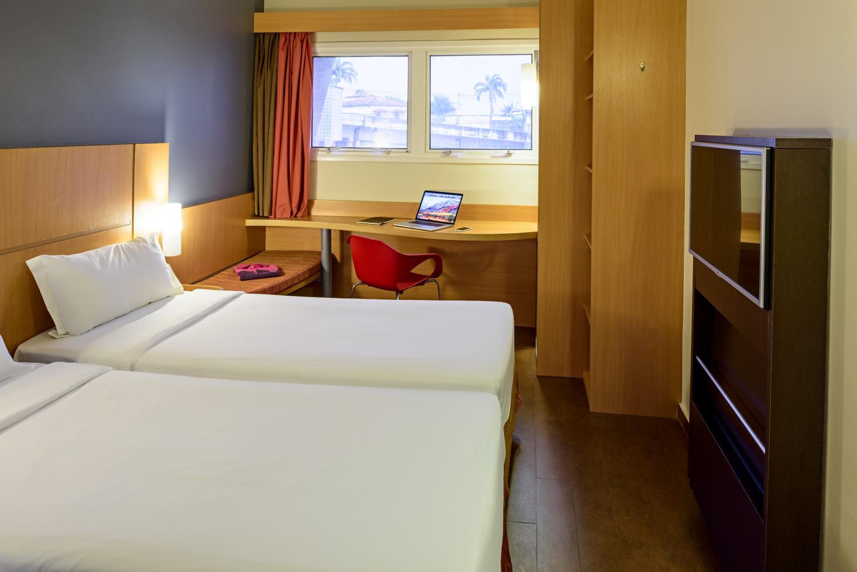 Standard Room with Two Single Beds photo 1