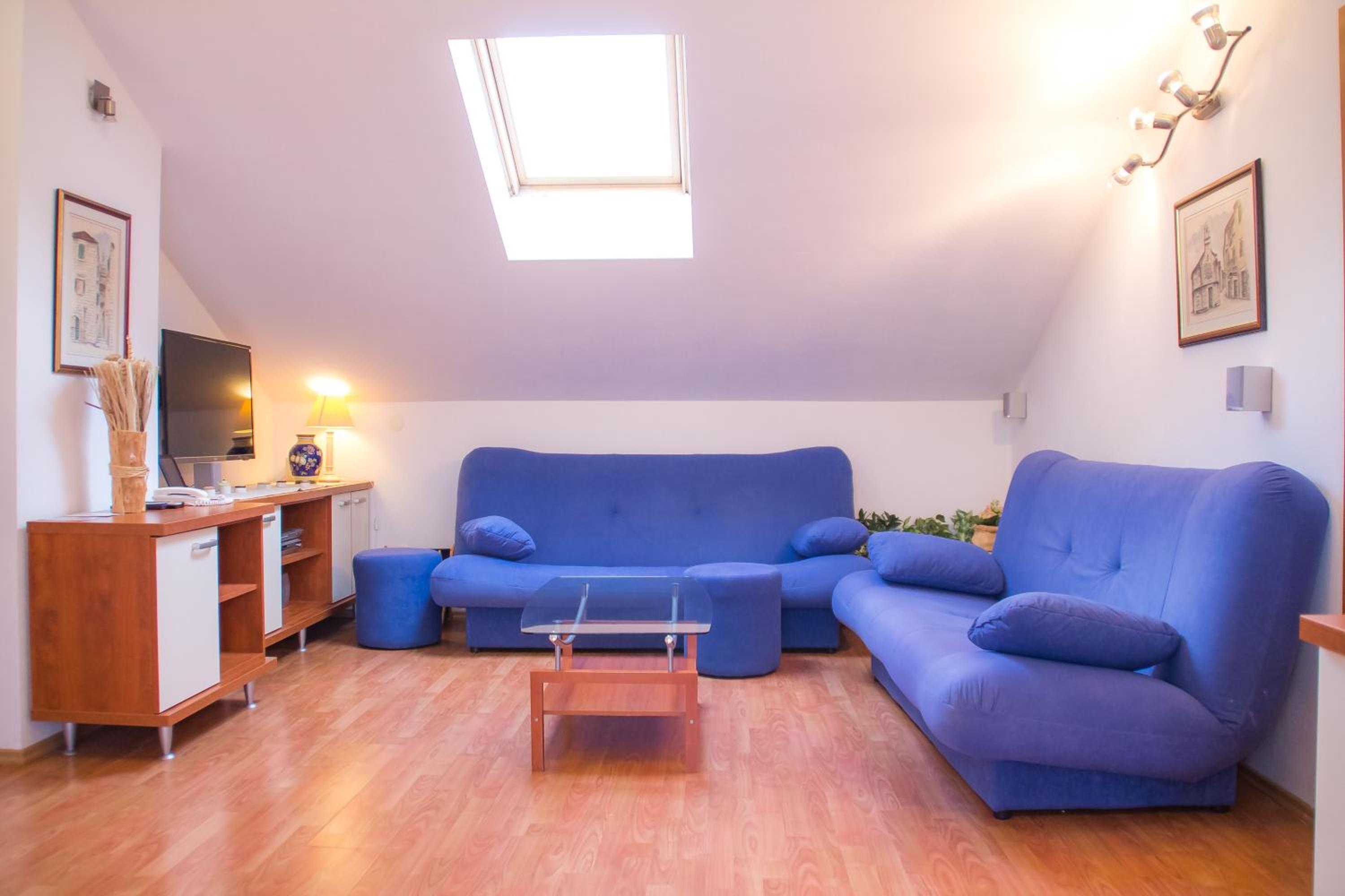 Deluxe Apartment (4 Adults + 3 Children)  - Photo 2
