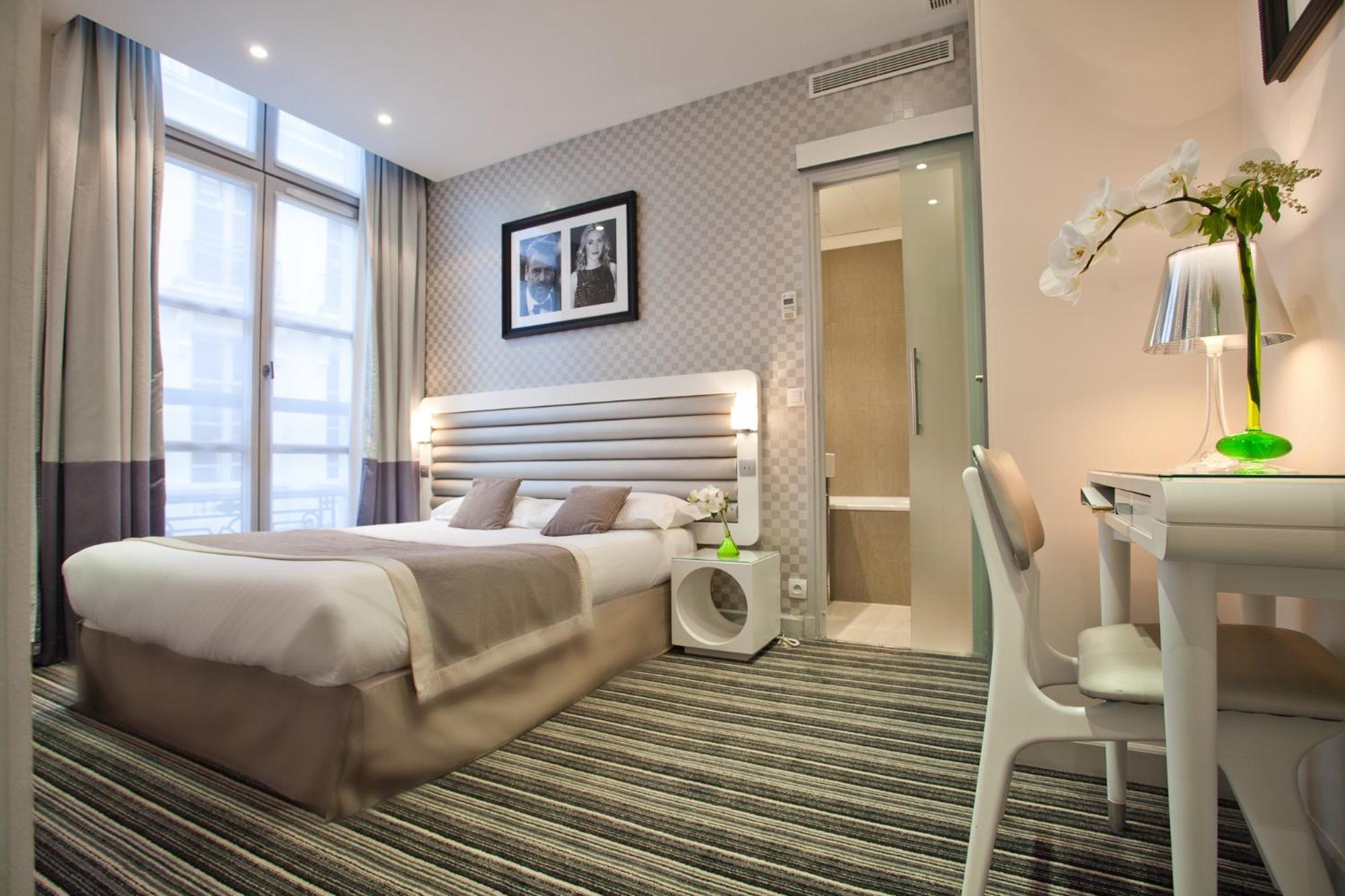 Superior Double or Twin Room photo 2