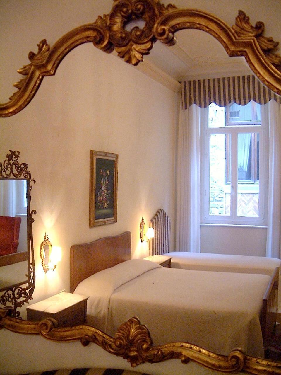 Triple Room with Private Bathroom photo 2