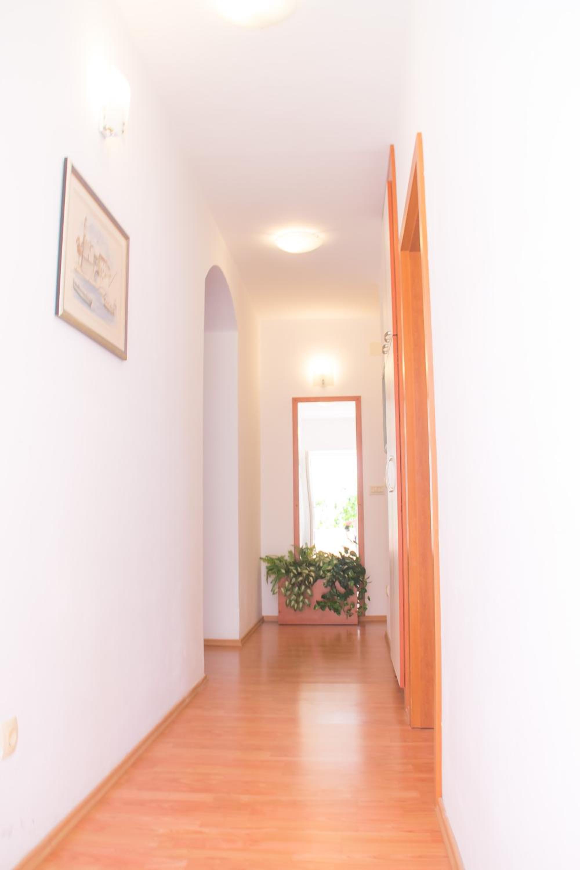 Two-Bedroom Apartment - First Floor (4 Adults + 2 Children) - Photo 5