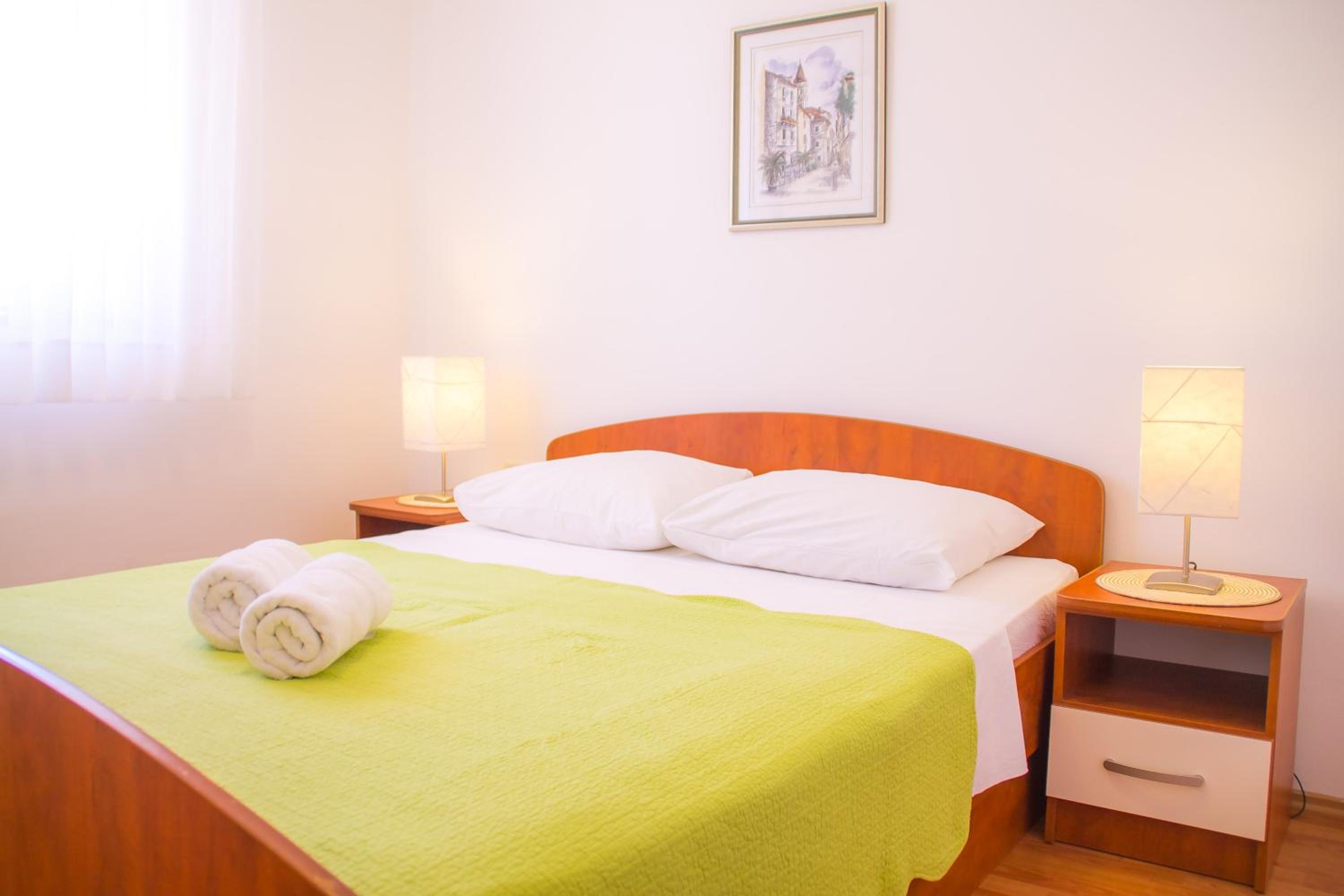 Two-Bedroom Apartment - First Floor (4 Adults + 2 Children) - Photo 8