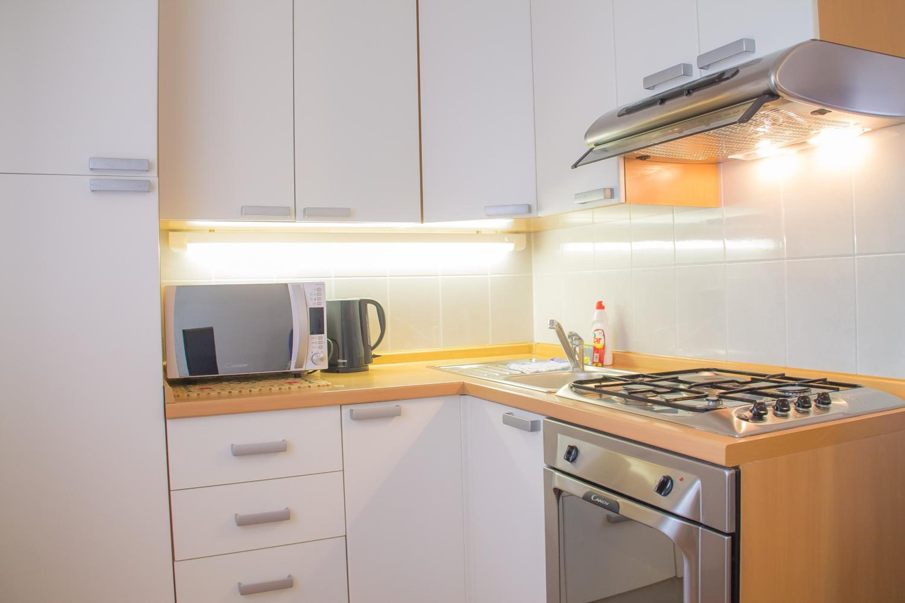 Standard Apartment (2 Adults + 2 Children) - Photo 4