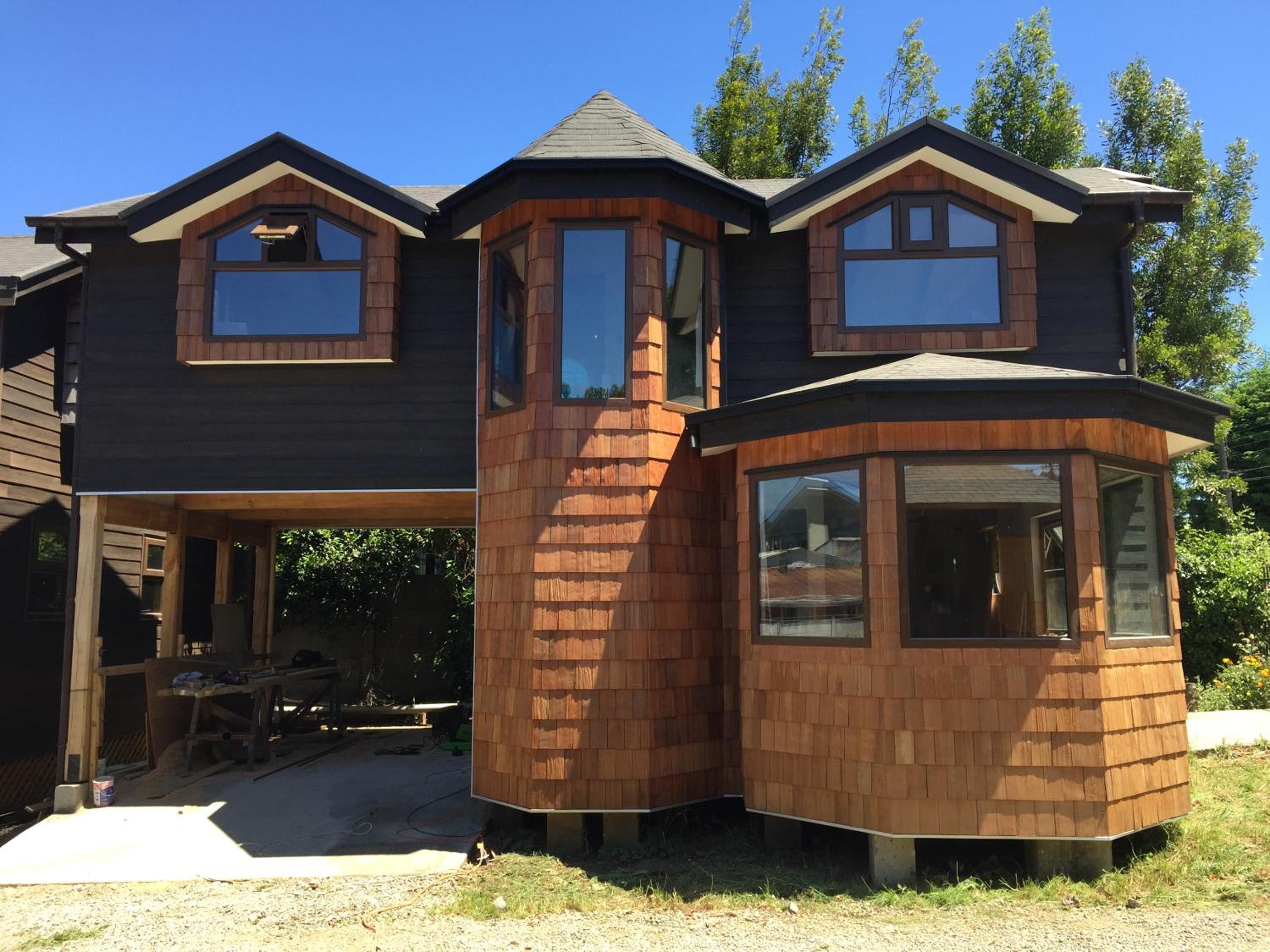 Three-Bedroom House photo 1