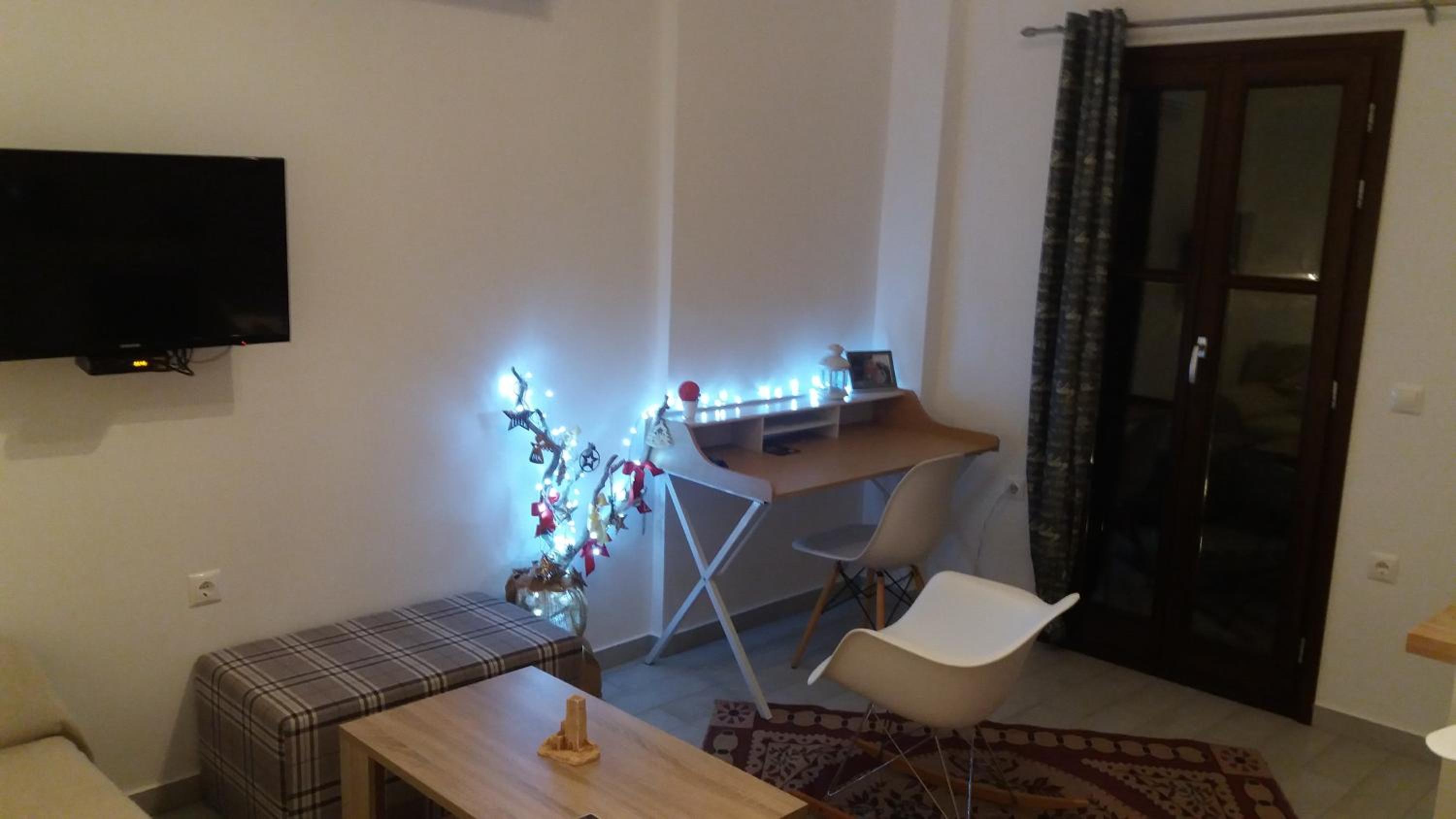 Studio Apartment with Sea View photo 2