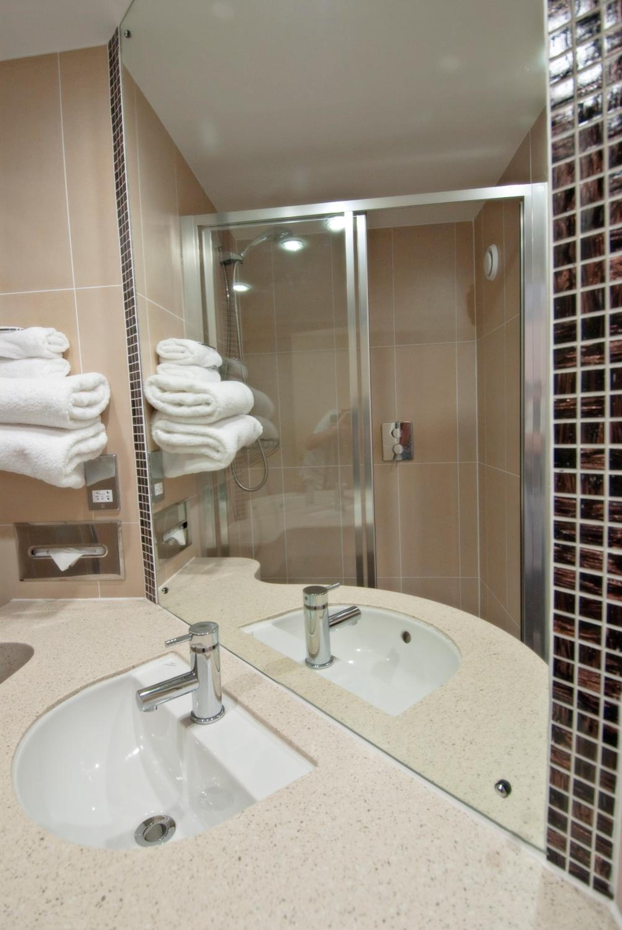 Double Room - Photo 6