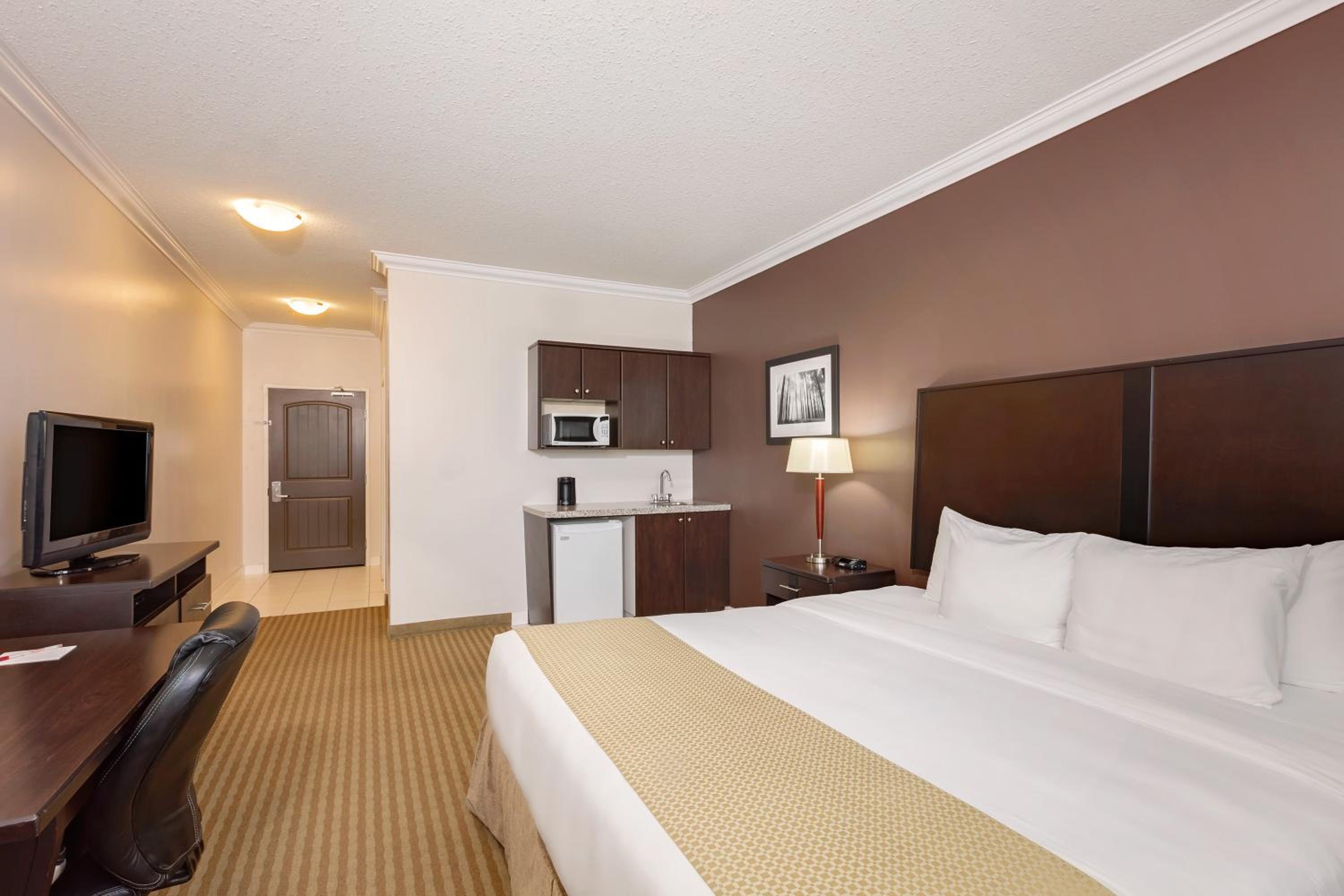 King Room - Disability Access - Non-Smoking - Photo 1