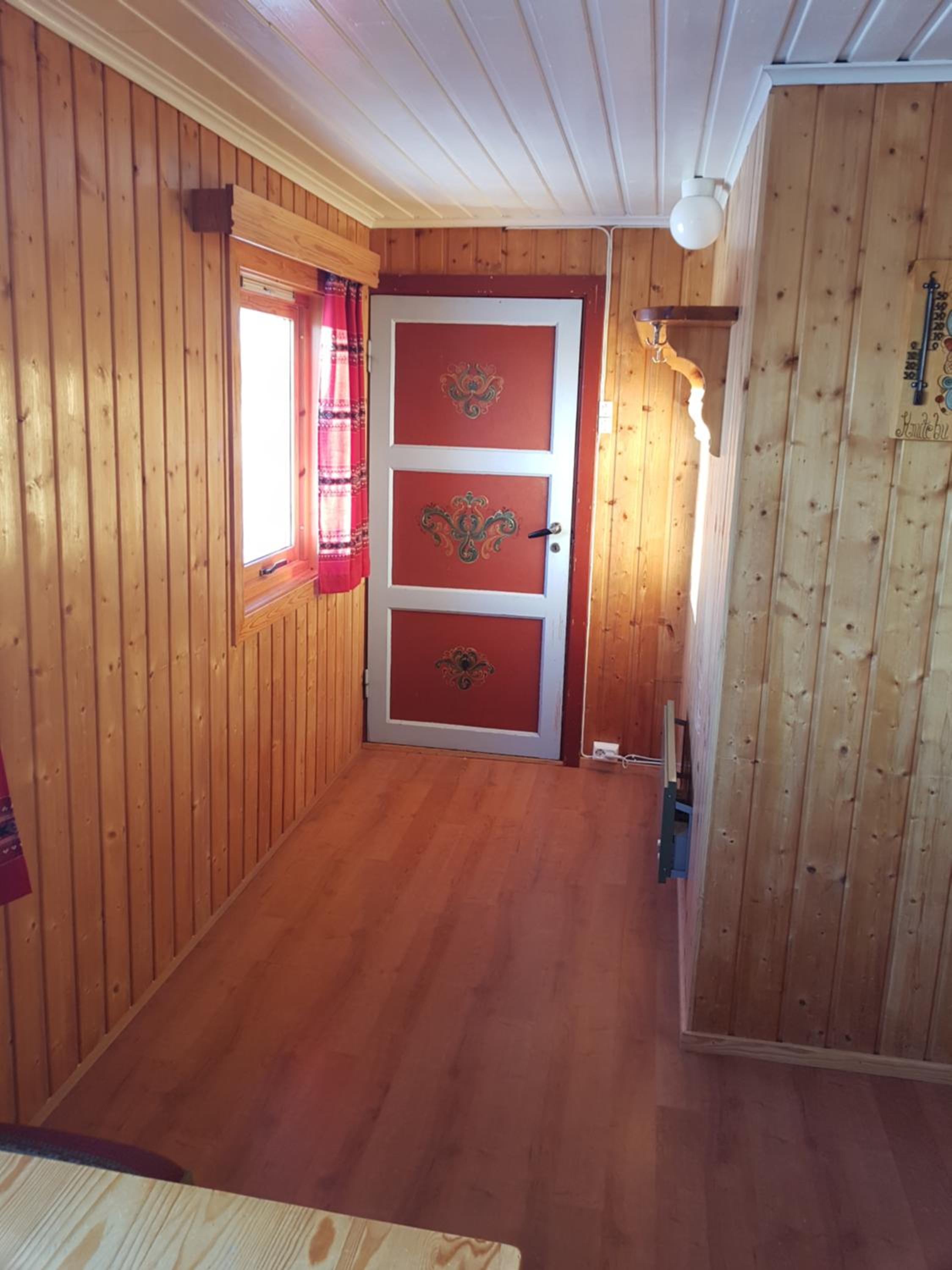 Two-Bedroom House - Photo 6