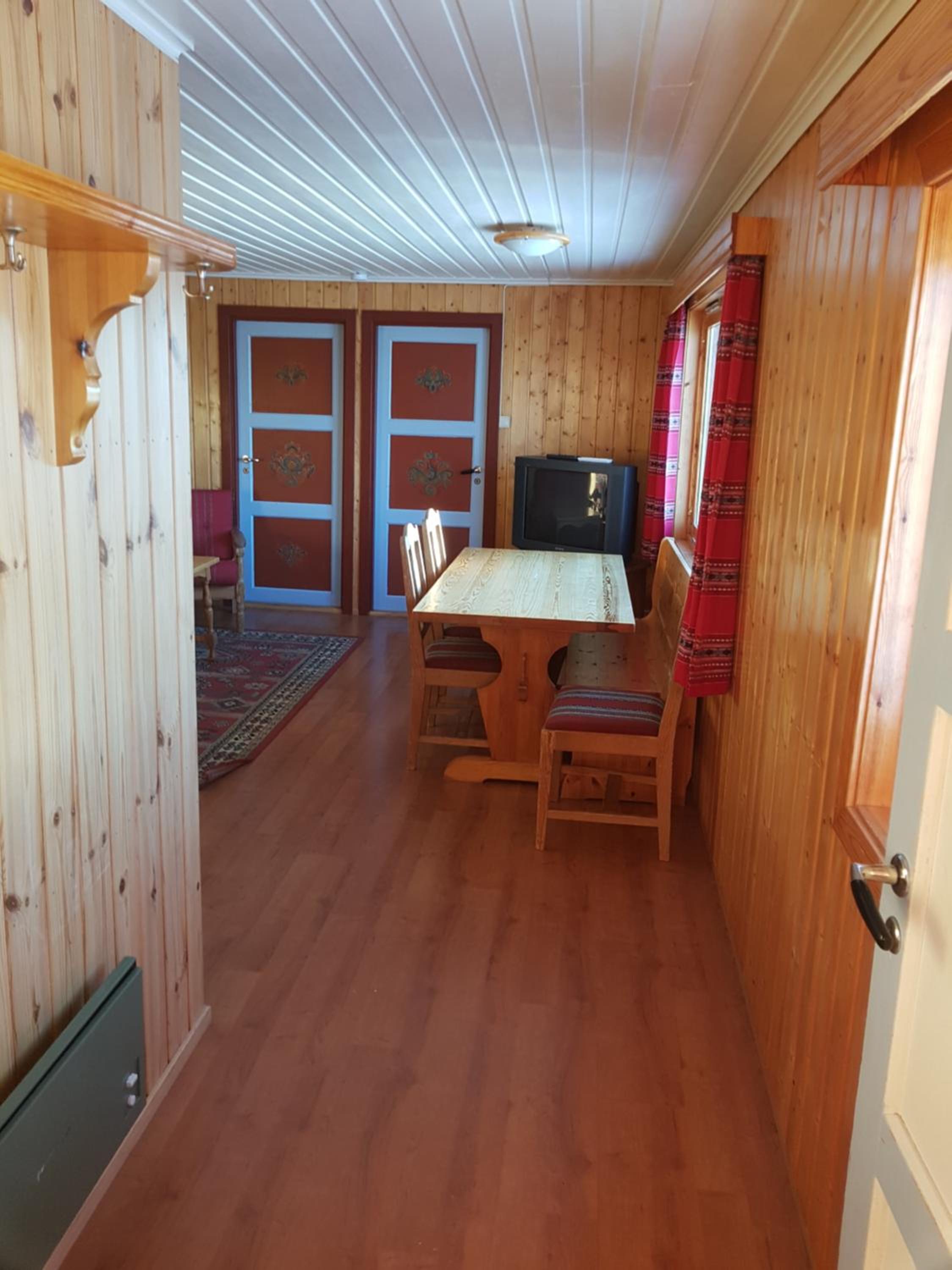 Two-Bedroom House - Photo 7