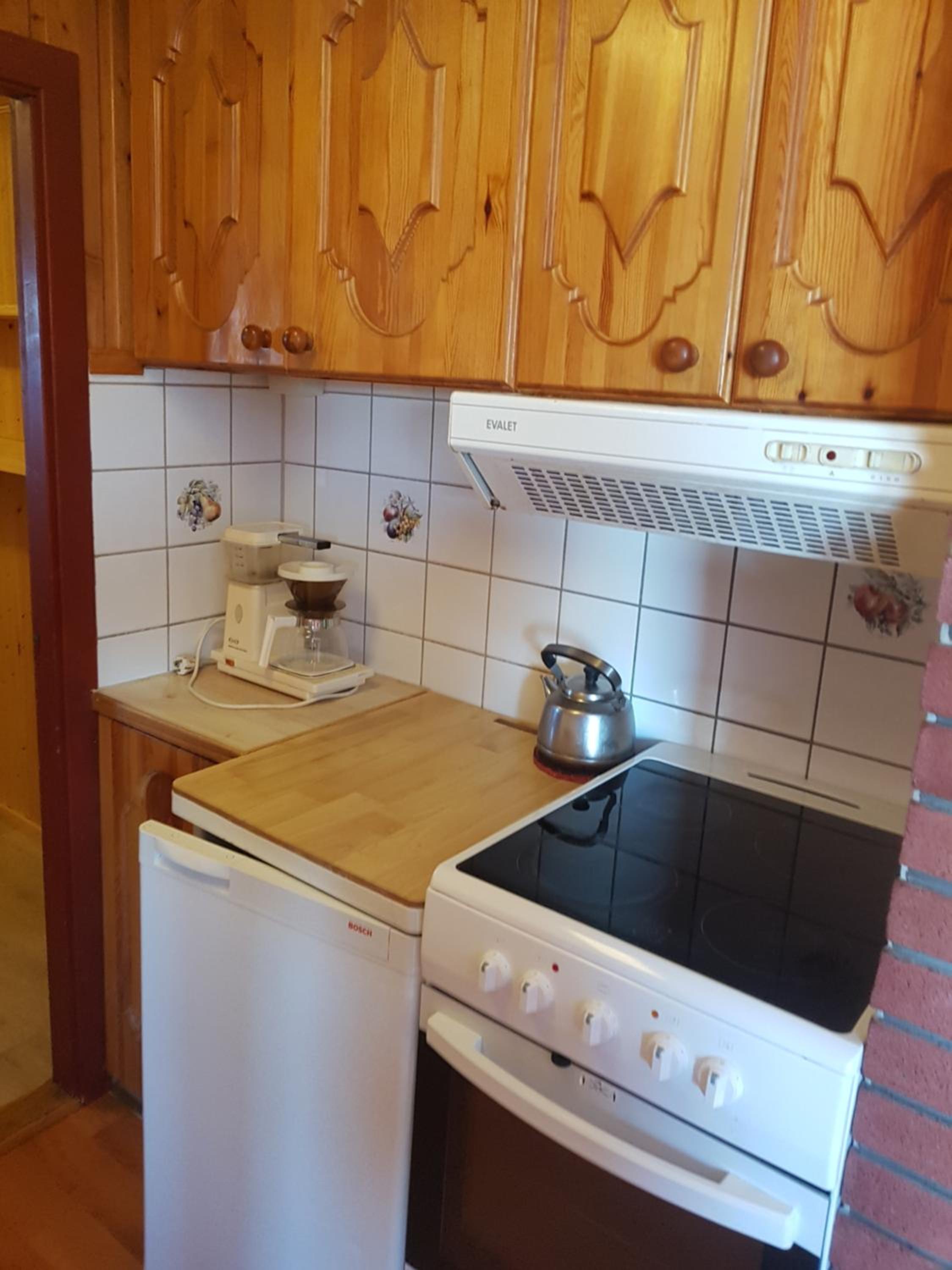 Two-Bedroom House - Photo 12