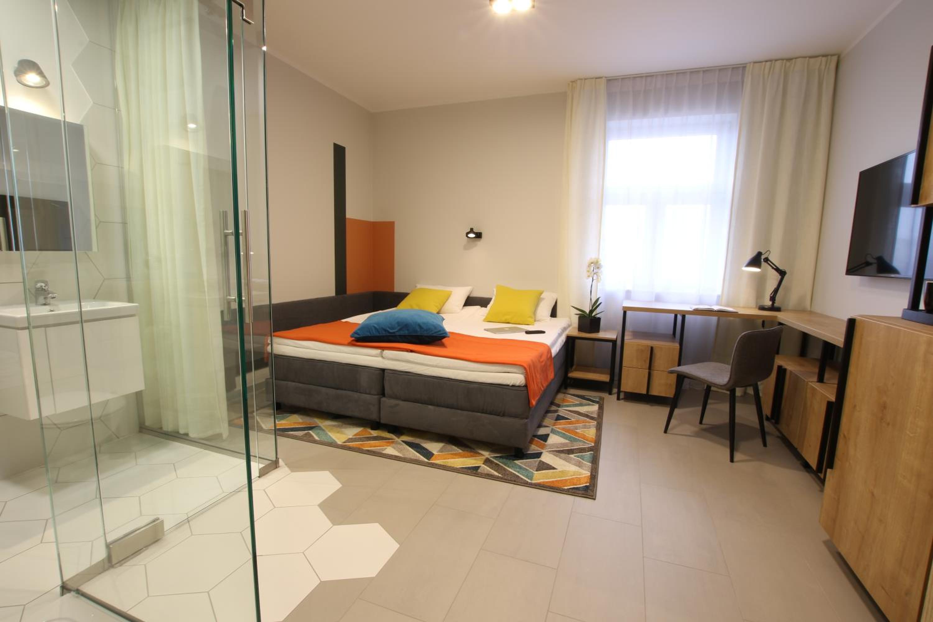Apartment - Photo 2