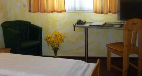 Single Room photo 2