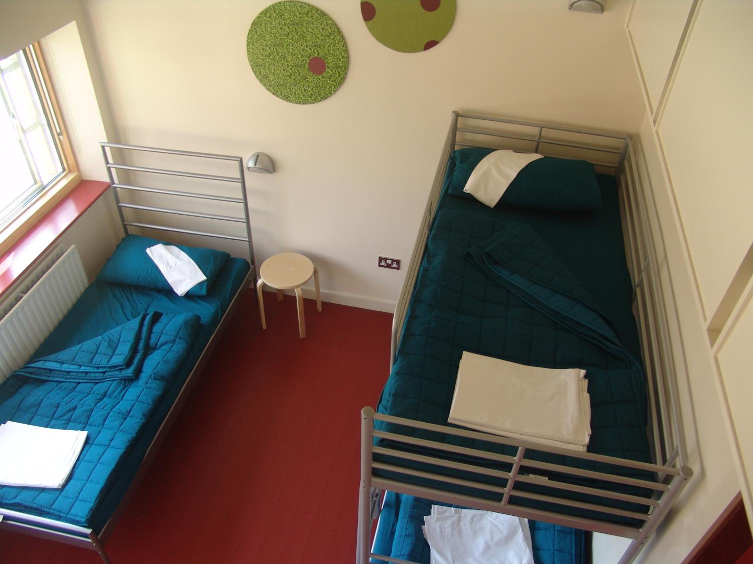 Bed in 6-Bed Male Dormitory Room photo 3