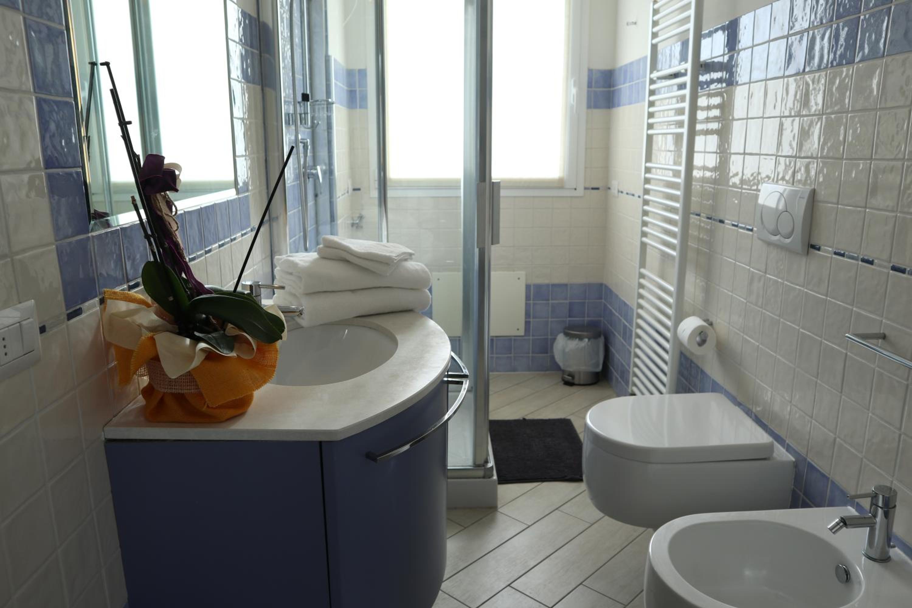 One-Bedroom Apartment - Photo 4