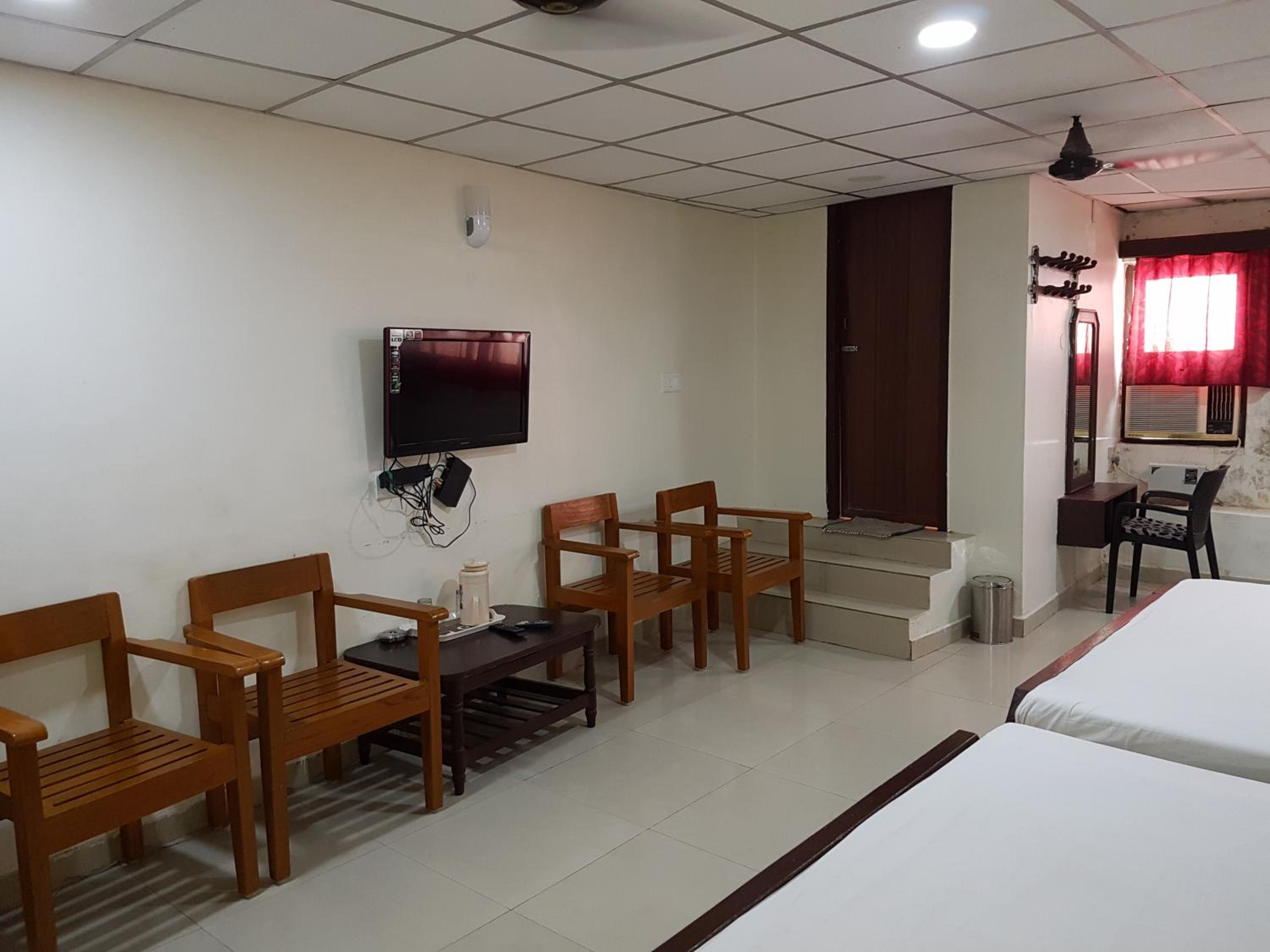 Deluxe Quadruple Room - Photo 4