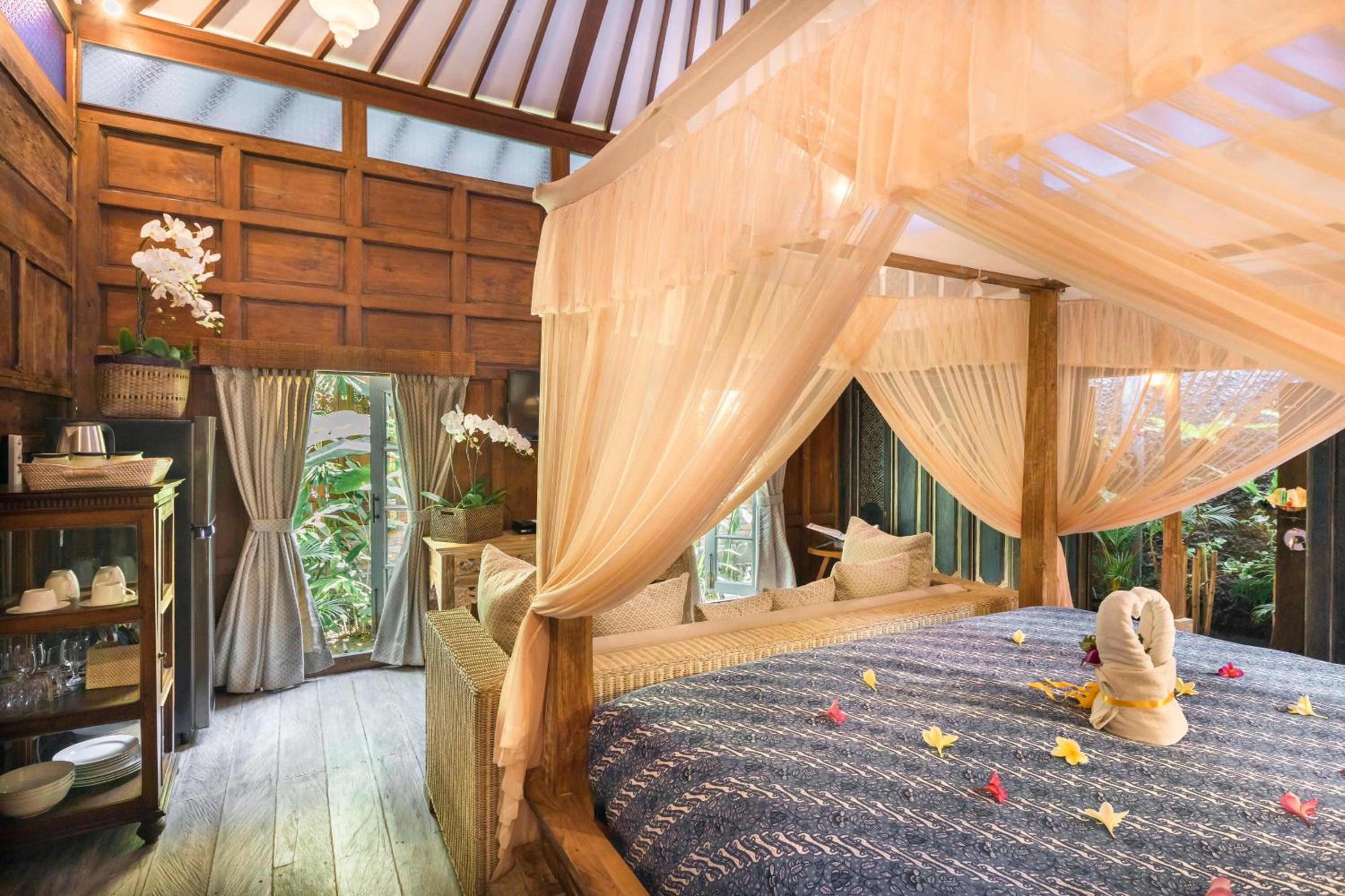 Deluxe One-Bedroom Villa