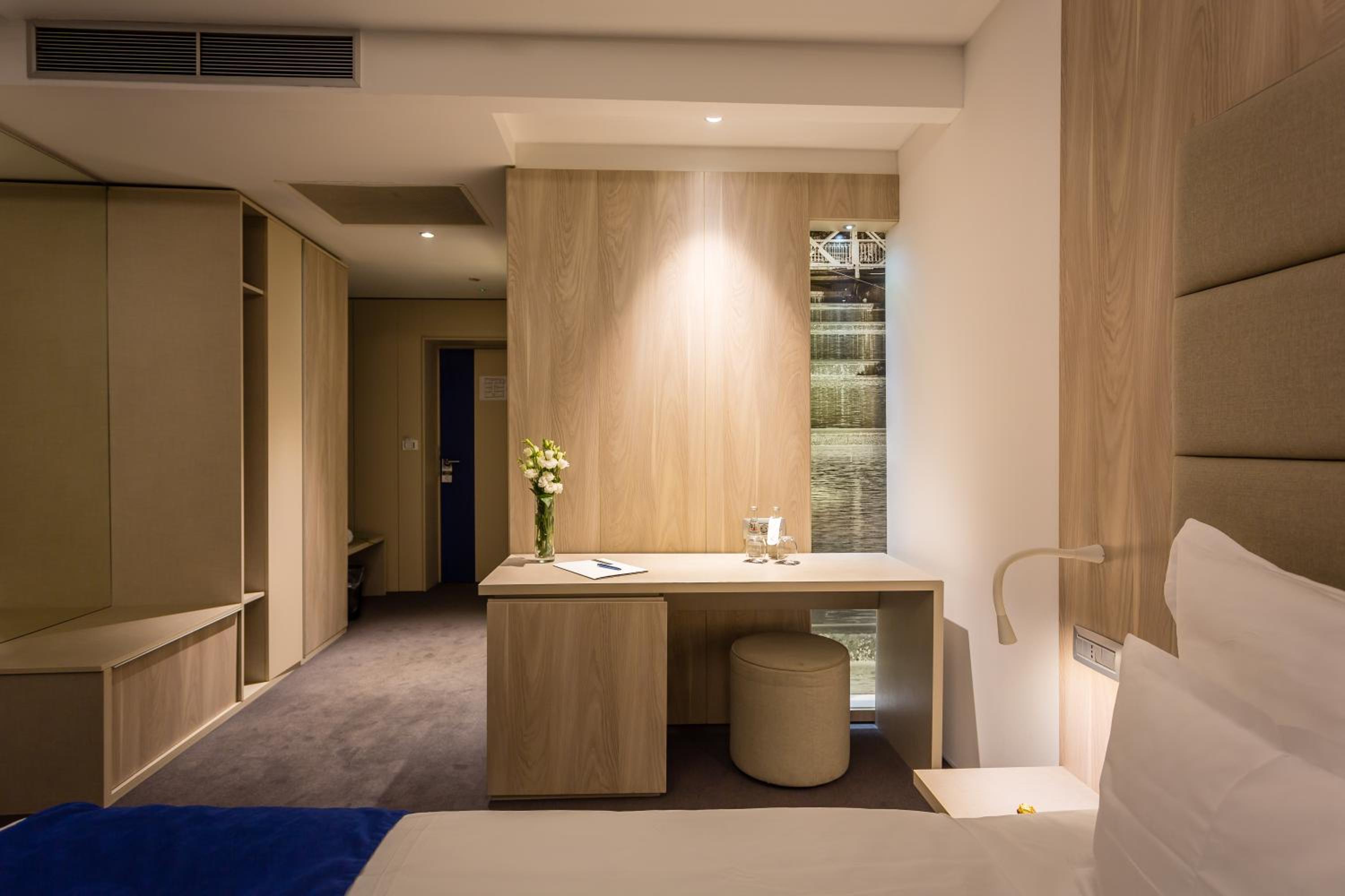Special Offer - Double Room With Weekend Theatre Package