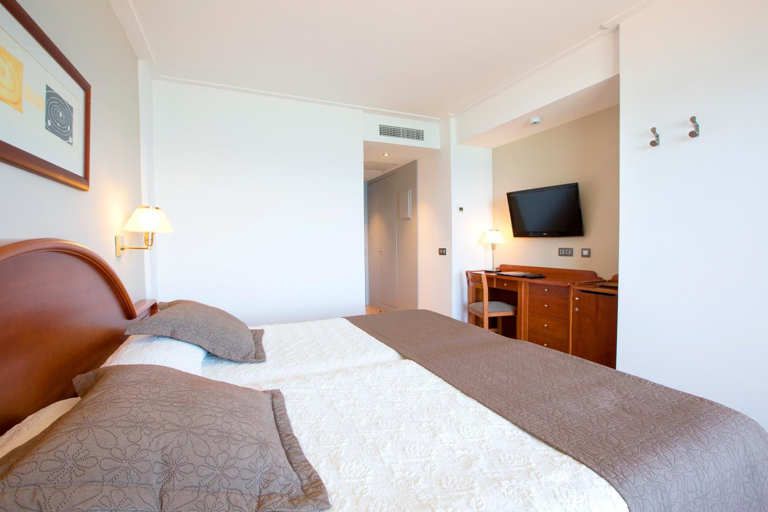 Double Room - Photo 3