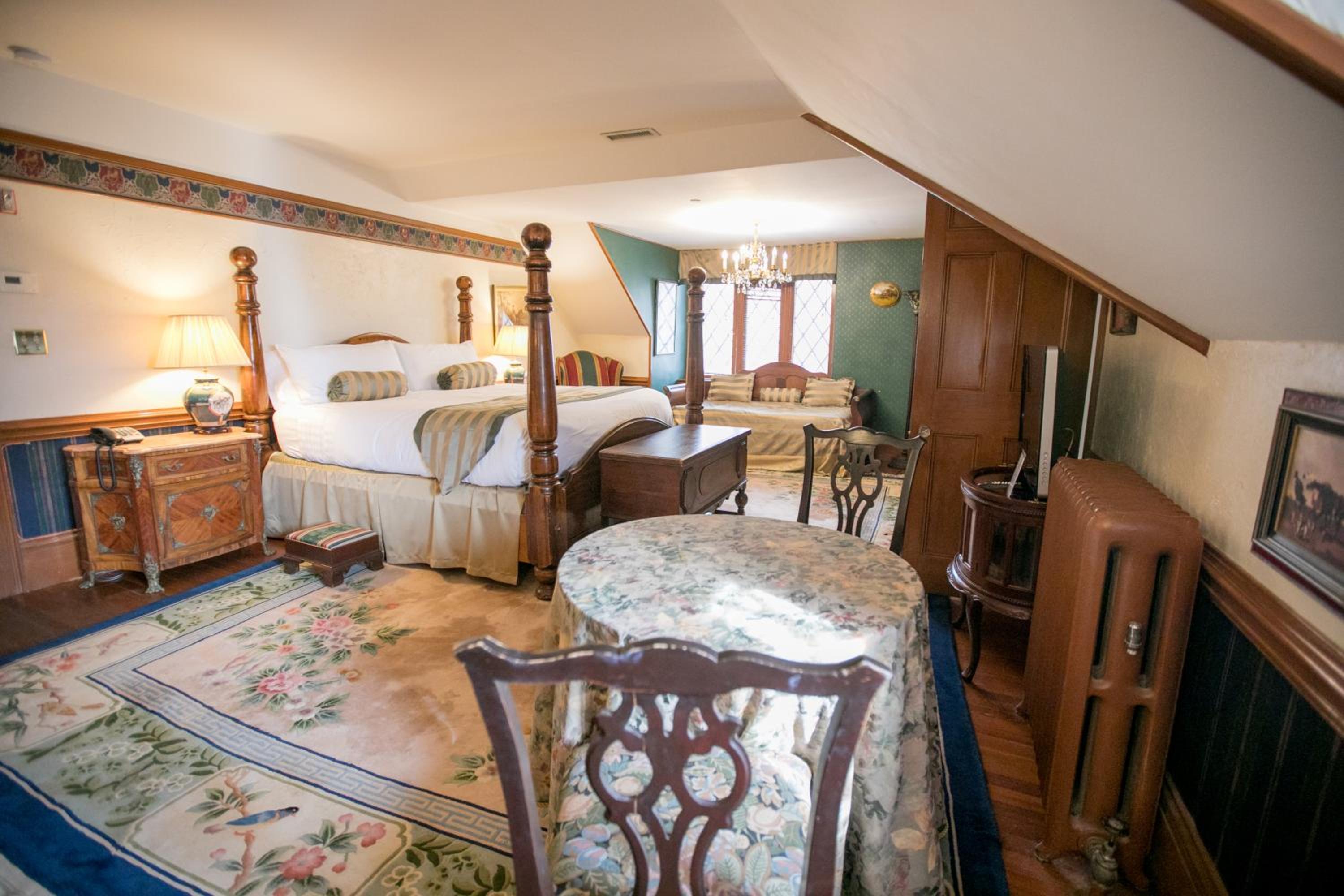 King Room with Spa Bath
