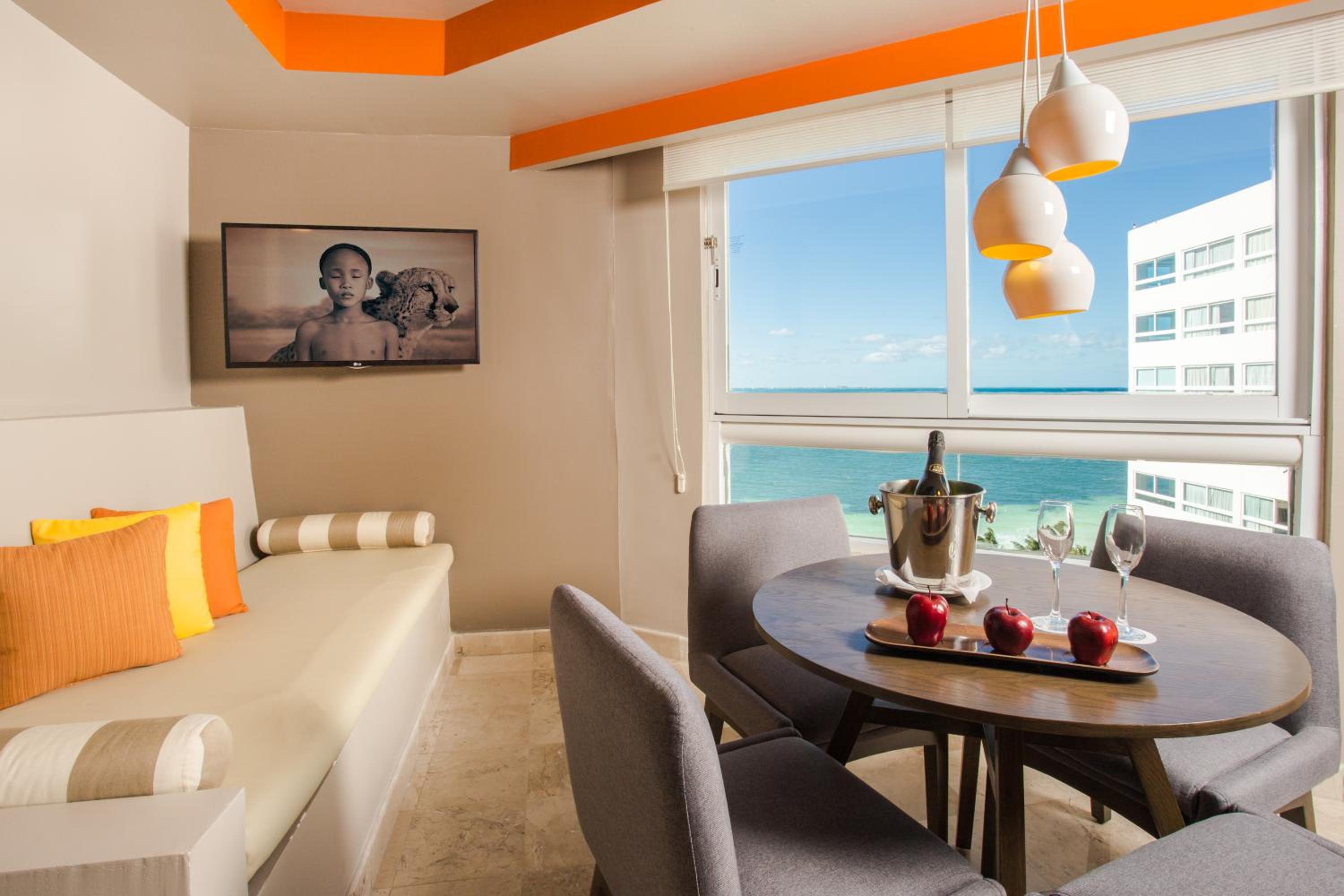 Family Suite ( 3 Adults + 1 Child )