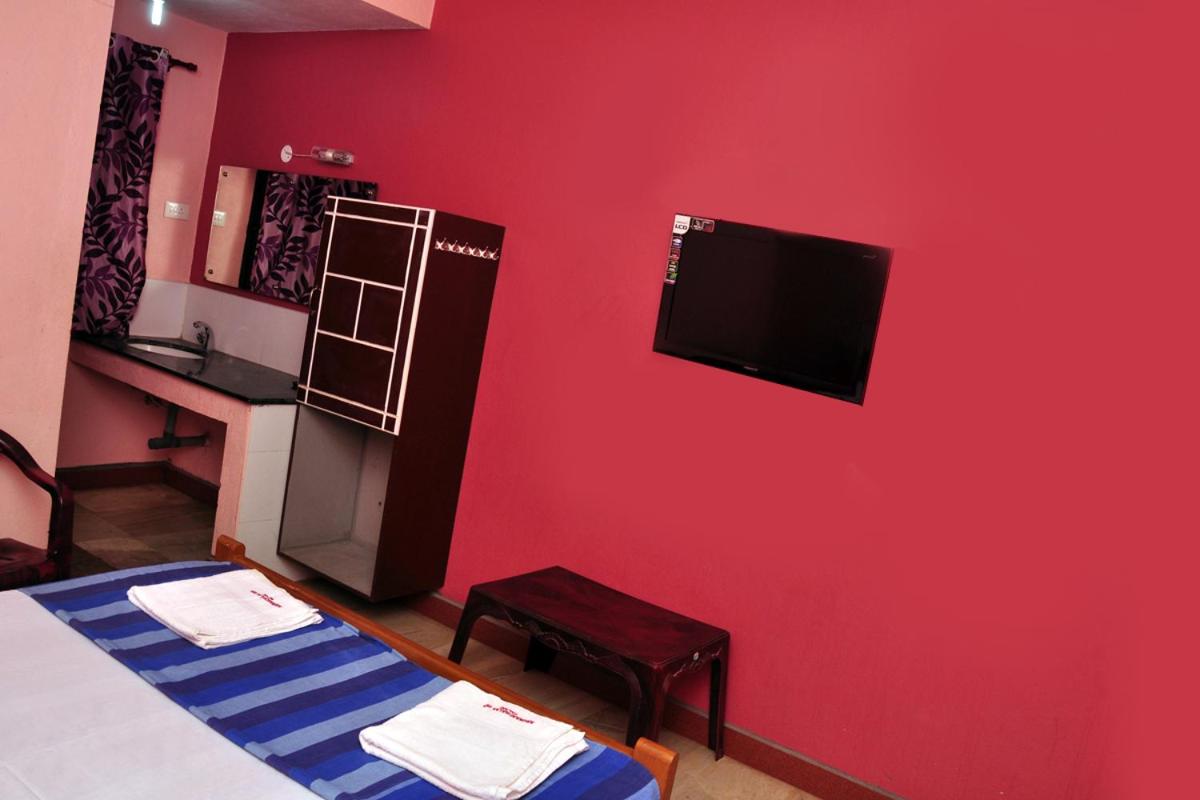 Budget Double or Twin Room photo 2
