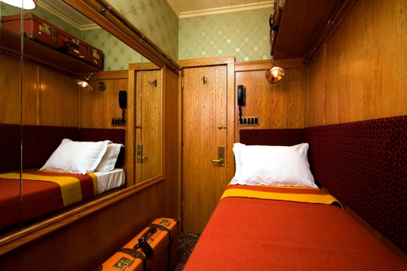 Standard Cabin with Shared Bathroom photo 1