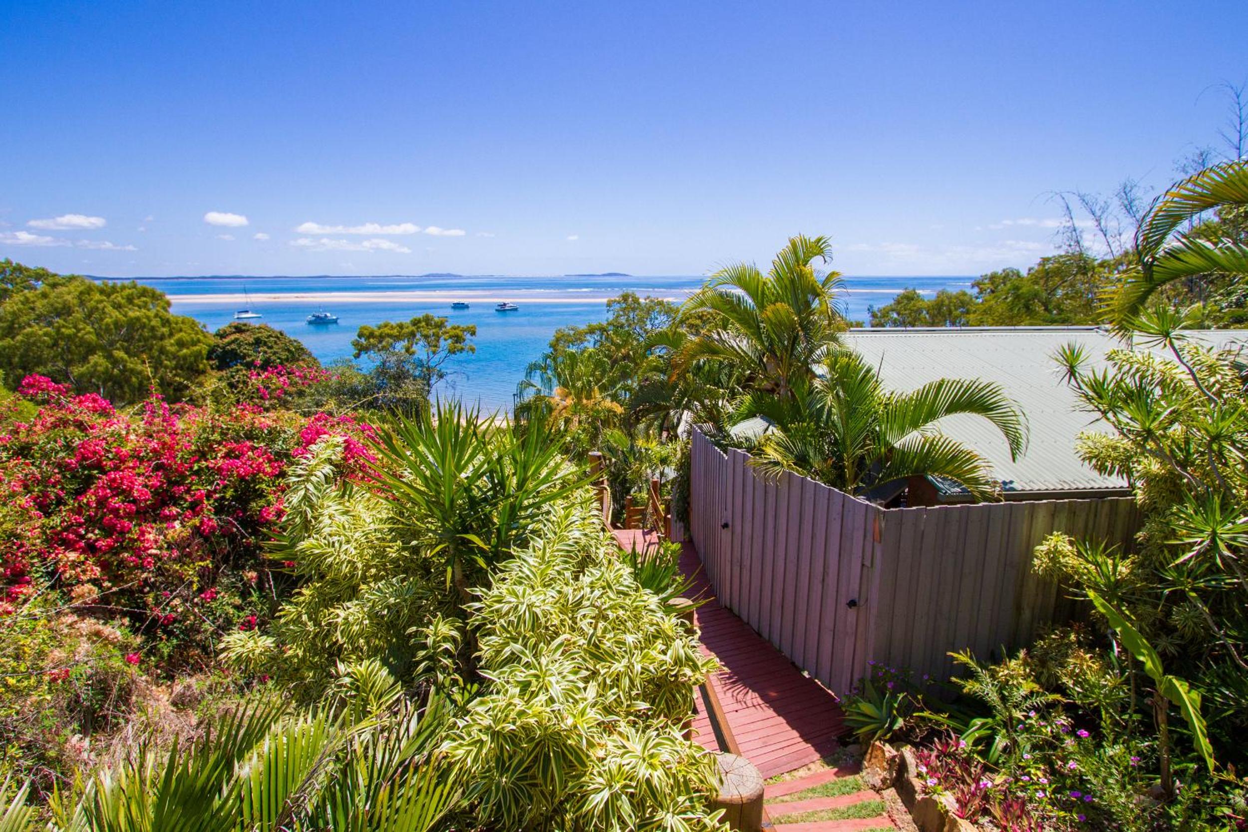 Two-Bedroom Bungalow With Ocean Vista photo 2