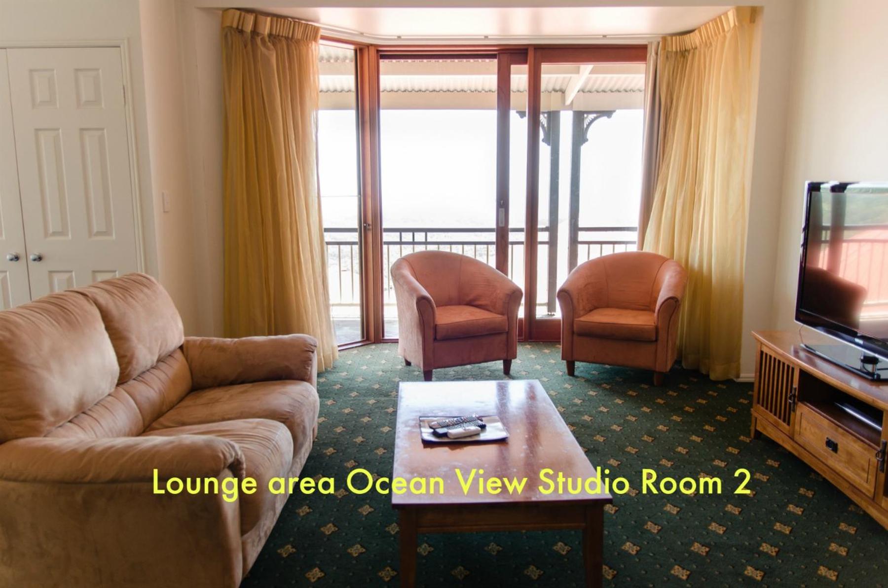 Studio Apartment with Sea View photo 2