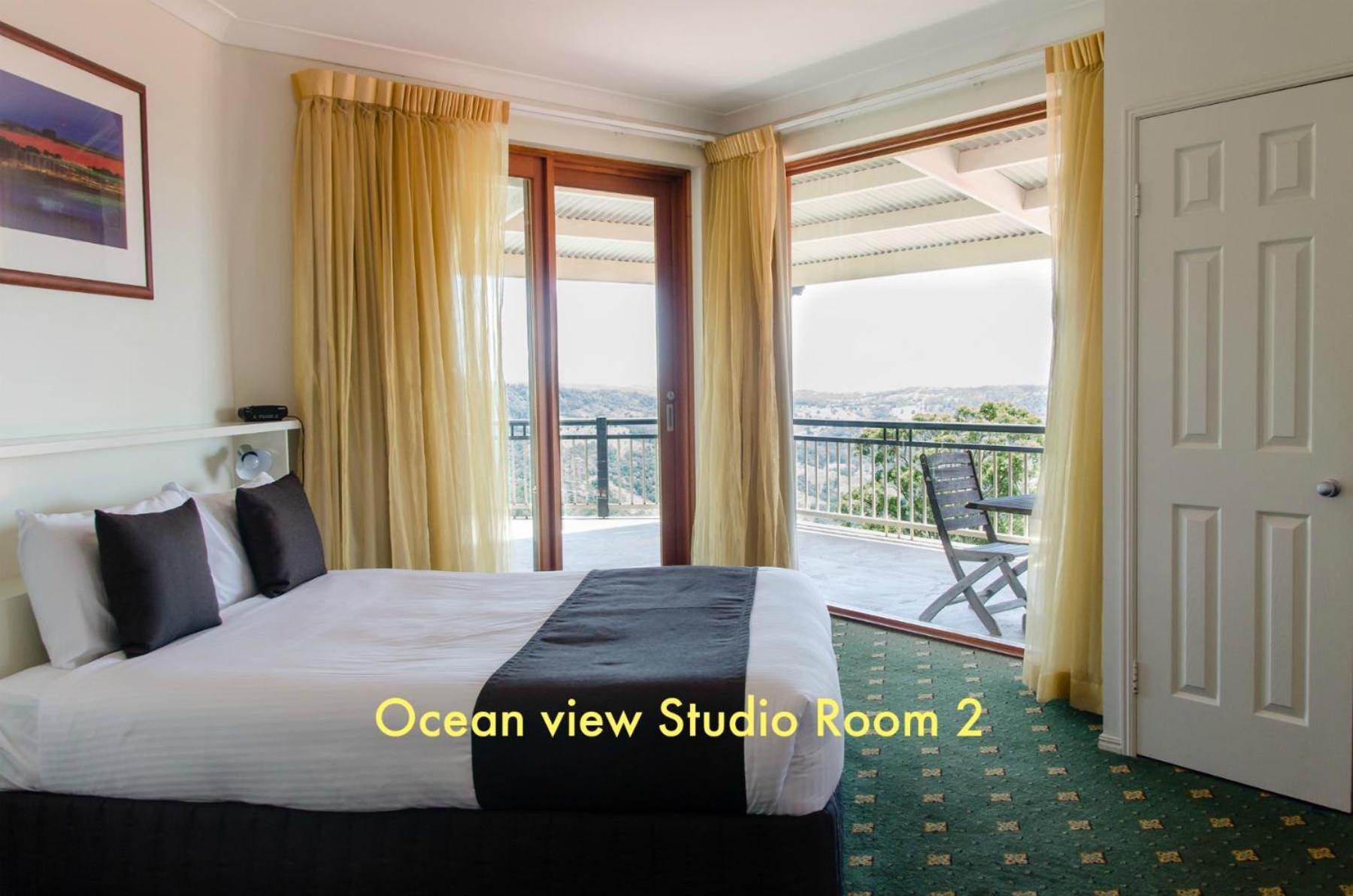 Studio Apartment with Sea View photo 3
