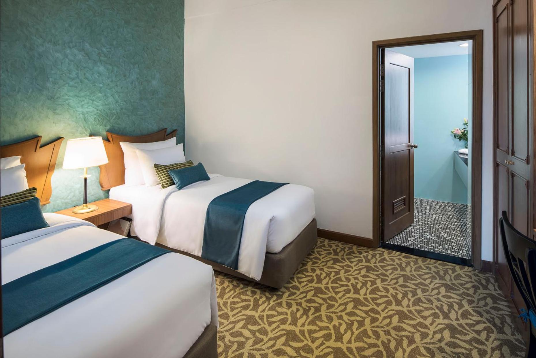 Two-Bedroom Suite Apartment with Balcony photo 3