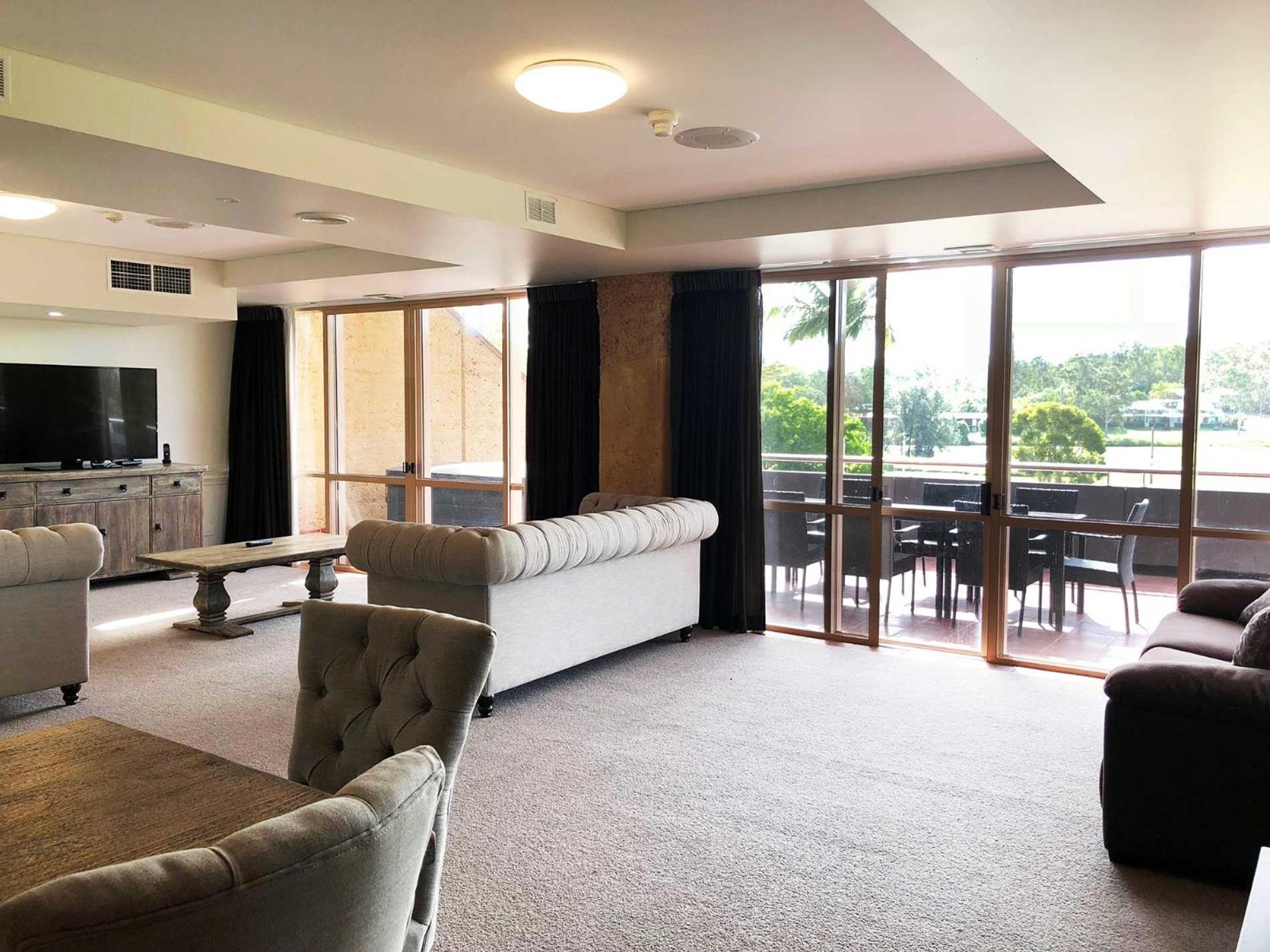 Presidential Suite photo 3