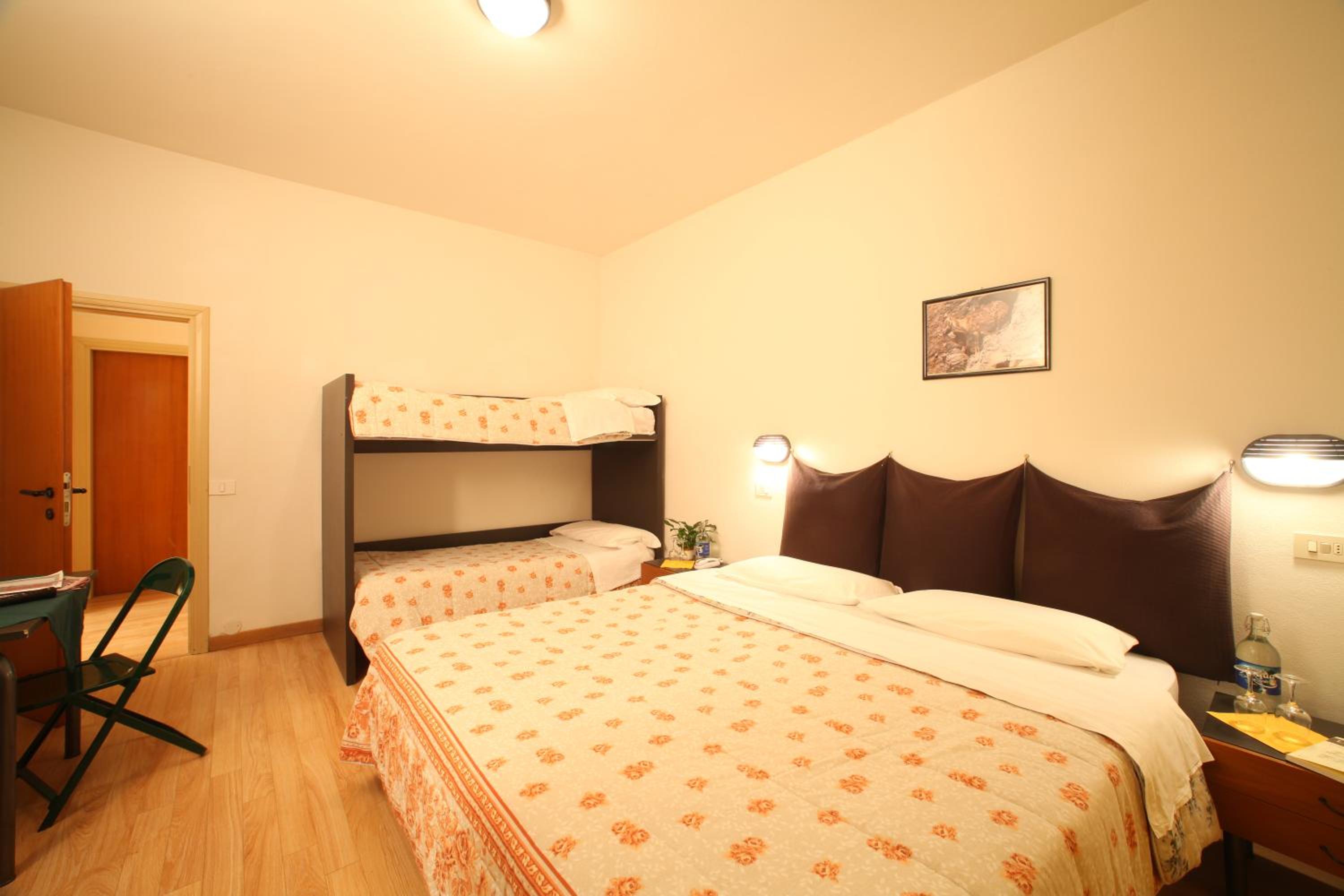 Quadruple Room photo 2