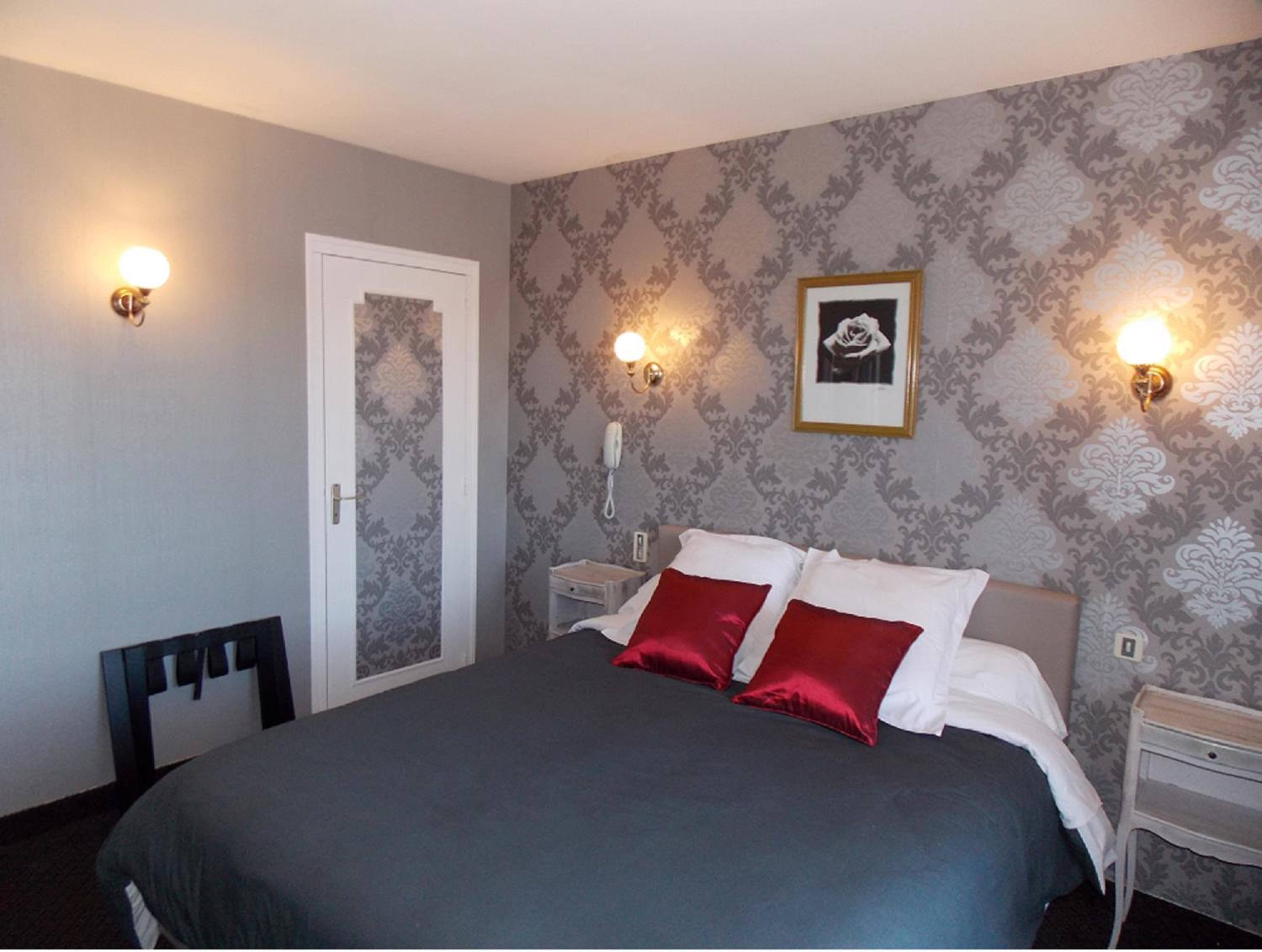 Double Room with Balcony - Photo 5