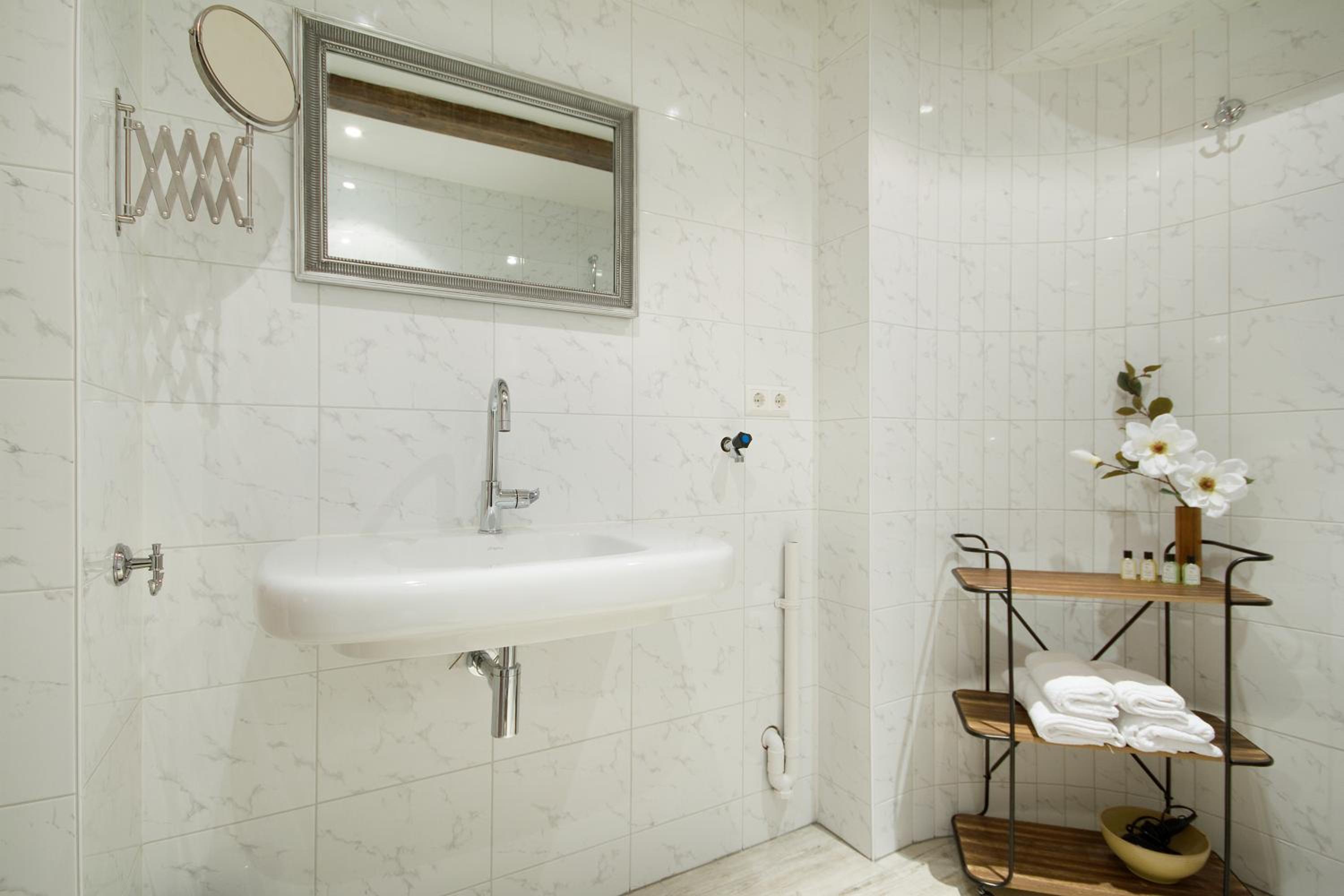 Studio Apartment photo 3