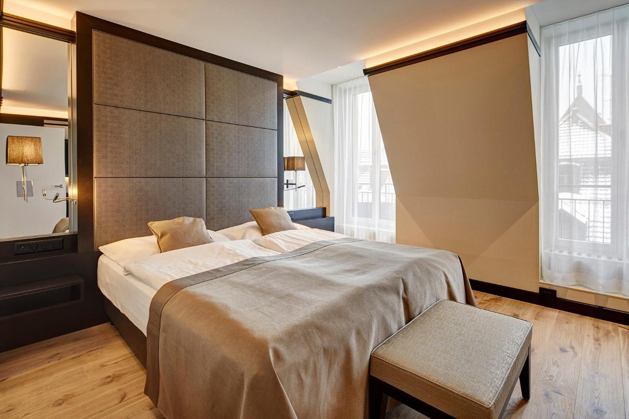Deluxe Suite - Photo 3
