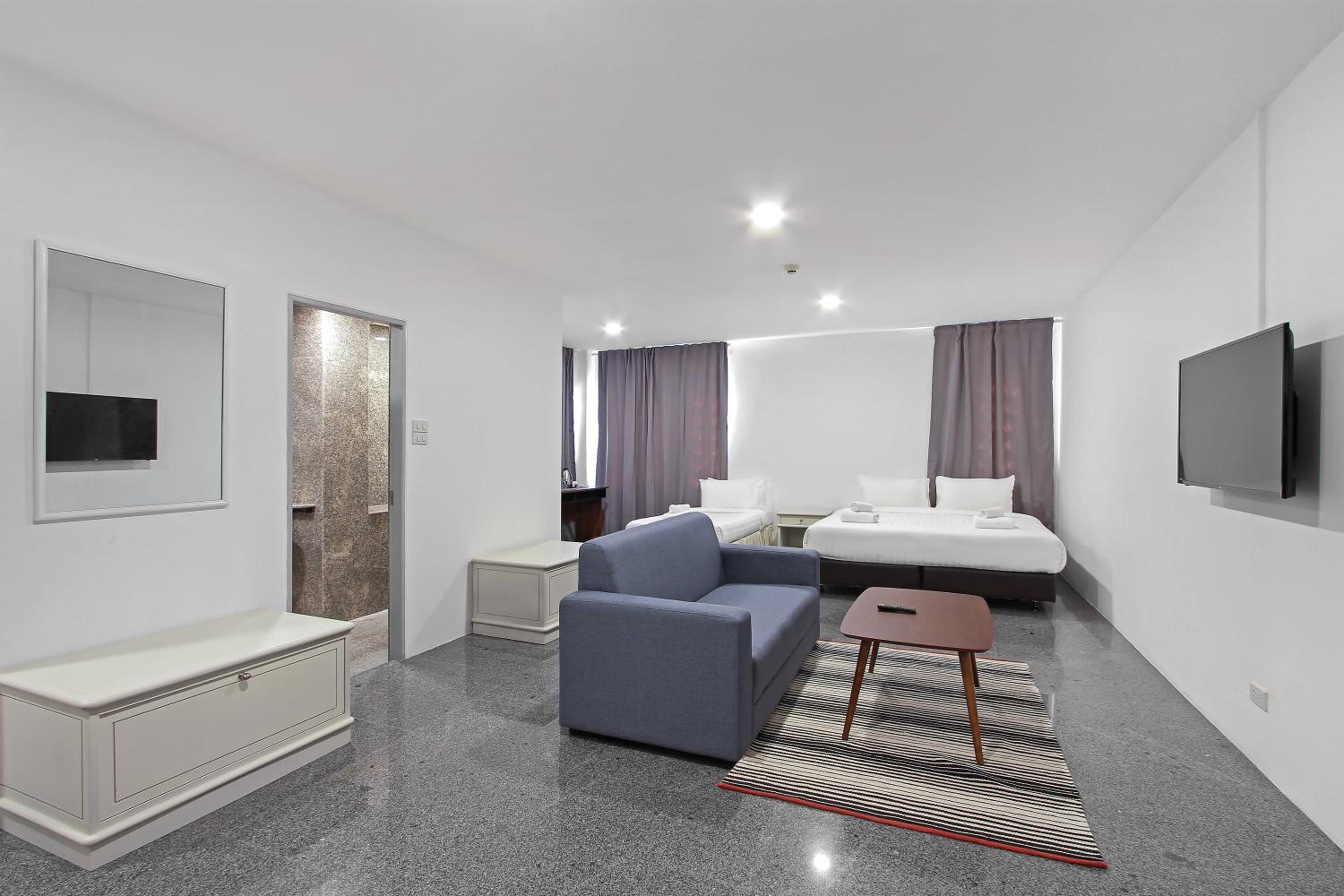 Premier Triple Room photo 2