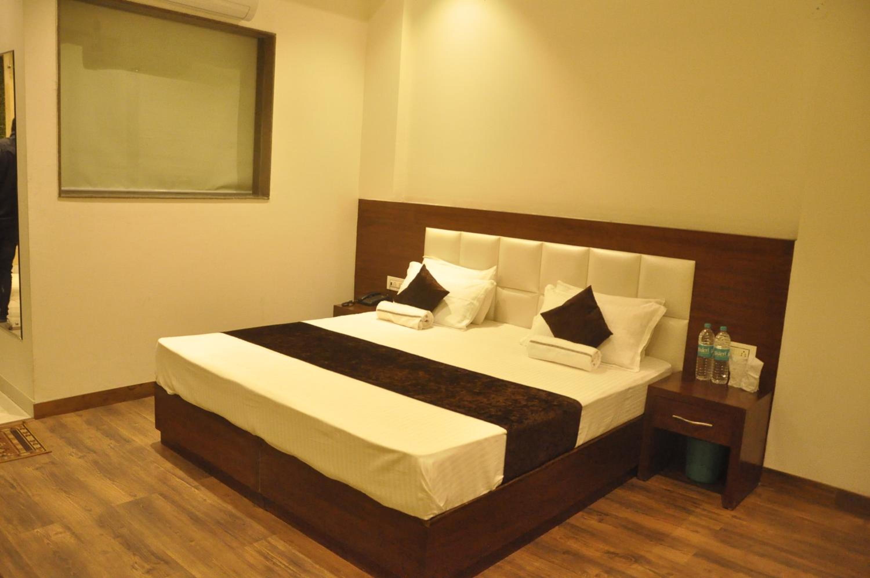 Super Deluxe Room - Photo 3