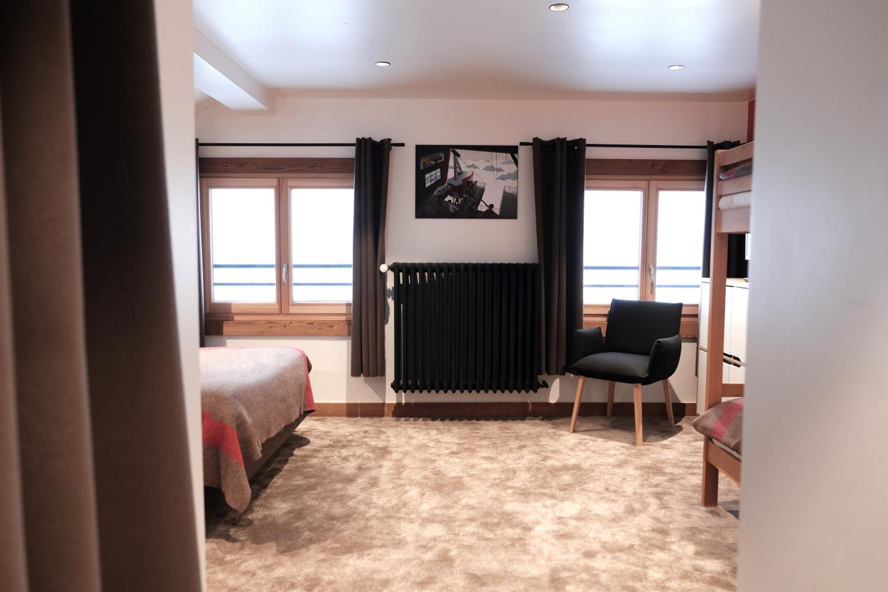 Quadruple Room with Mountain View photo 1