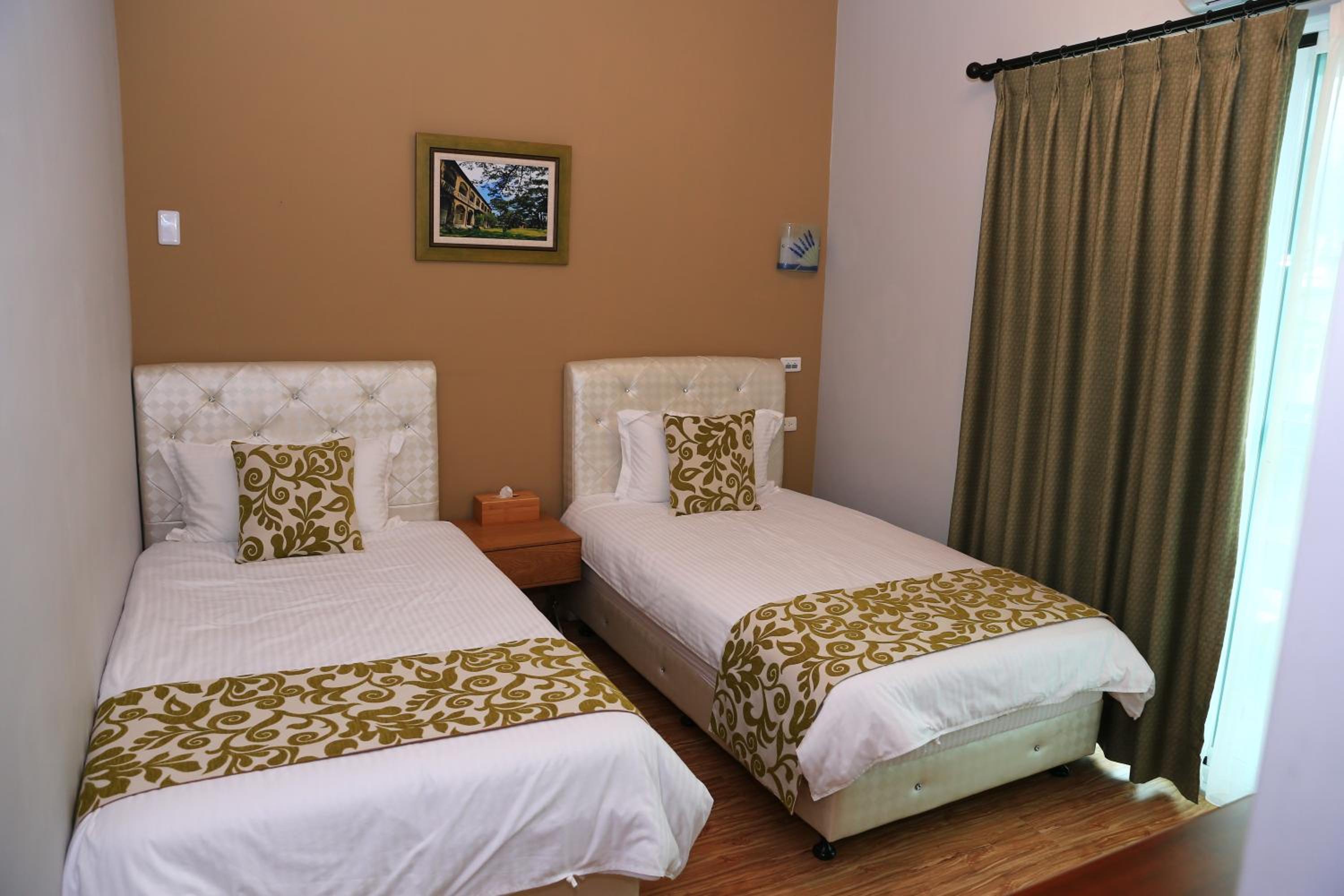 Double or Twin Room with Mountain View photo 1