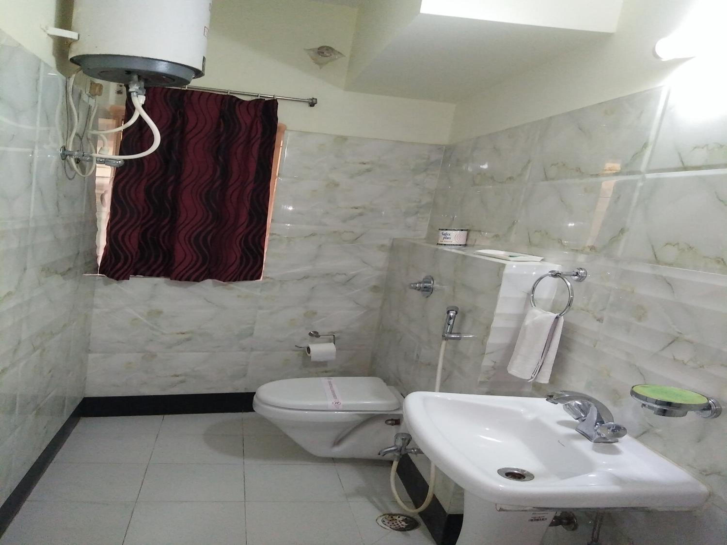 Superior Double or Twin Room - Photo 6