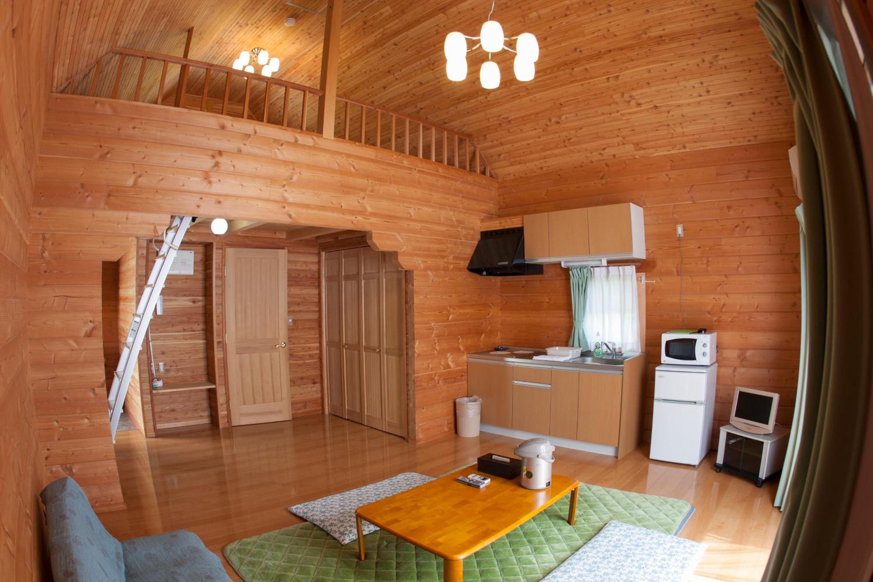 Large Cottage - Photo 1