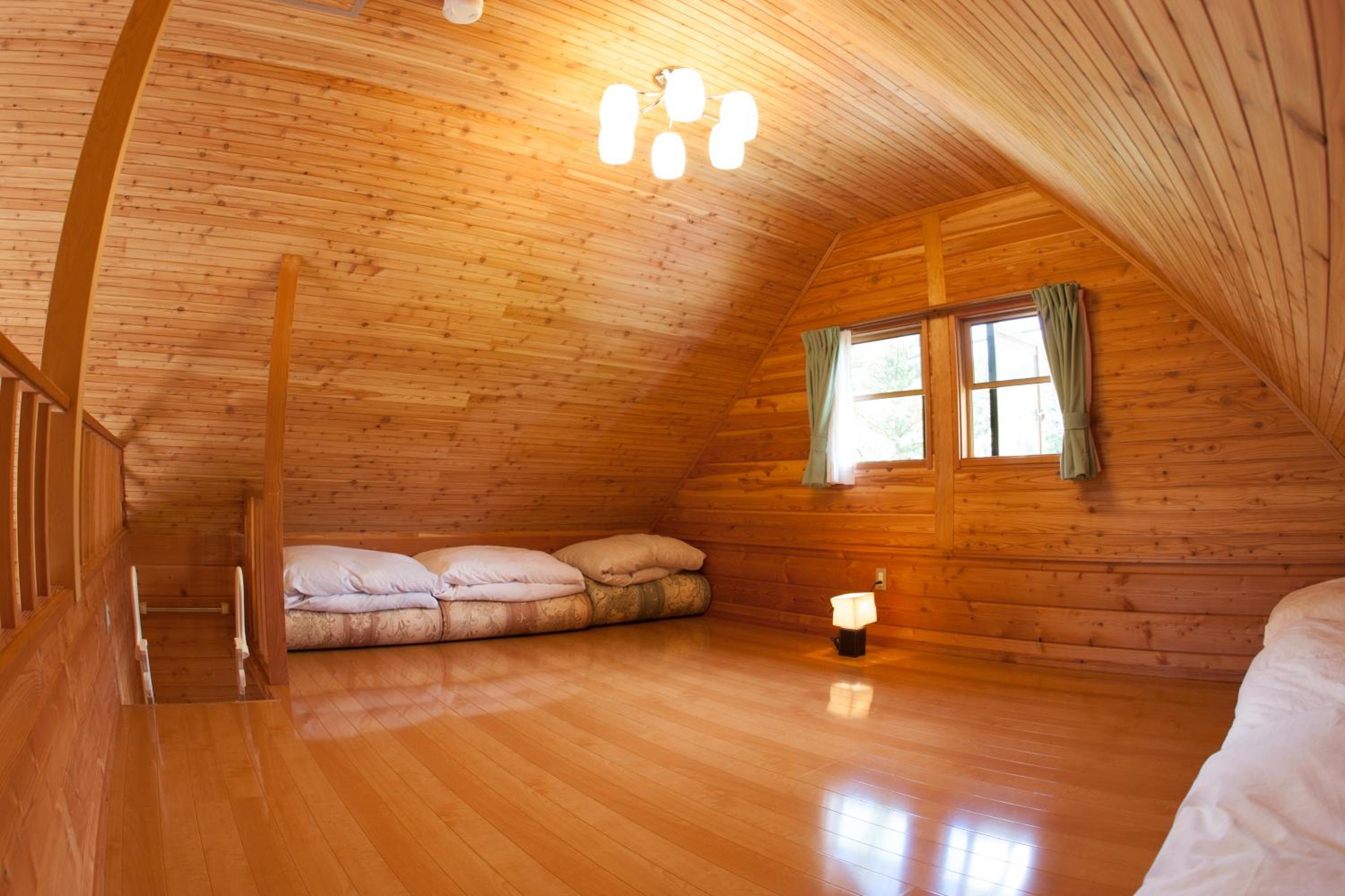 Large Cottage - Photo 3