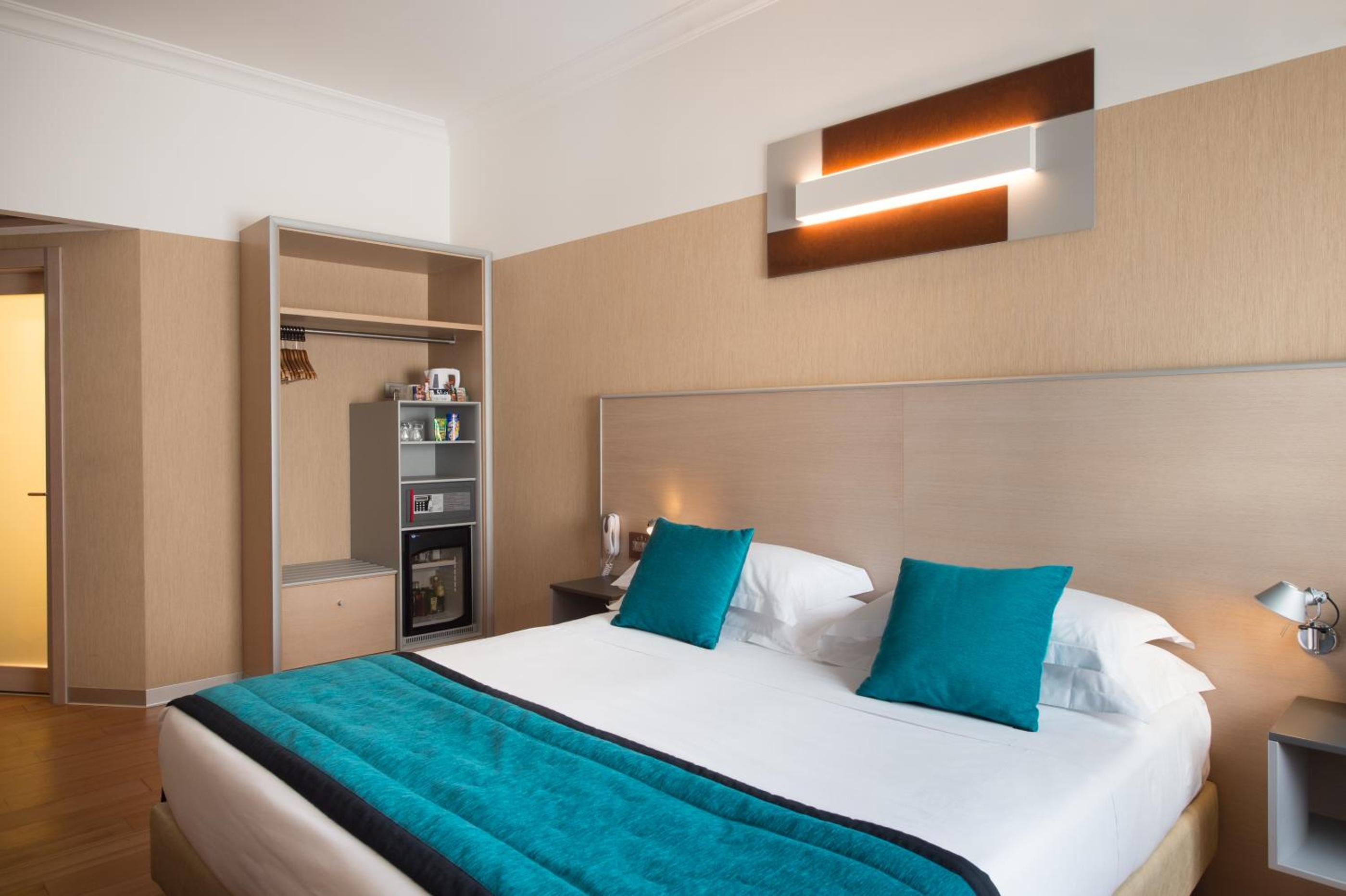 Comfort King Room - Photo 2
