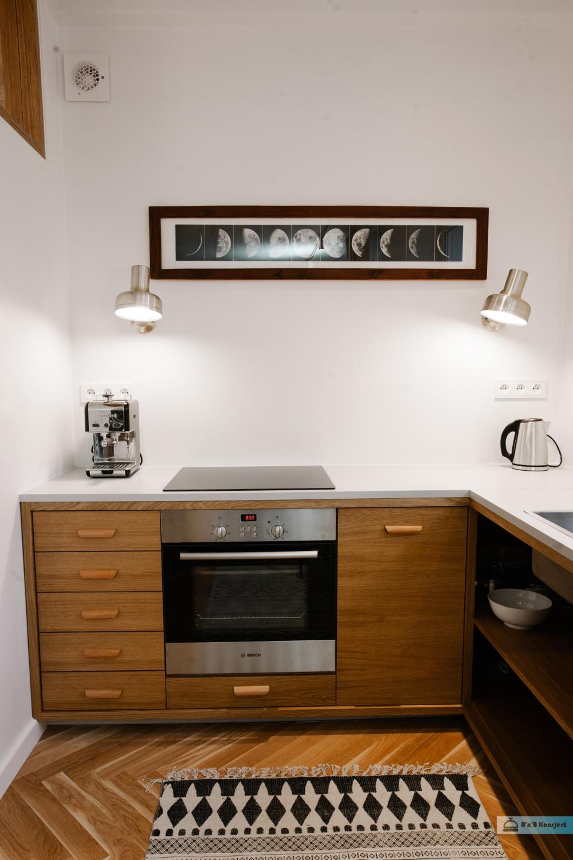 Studio Apartment - Photo 13